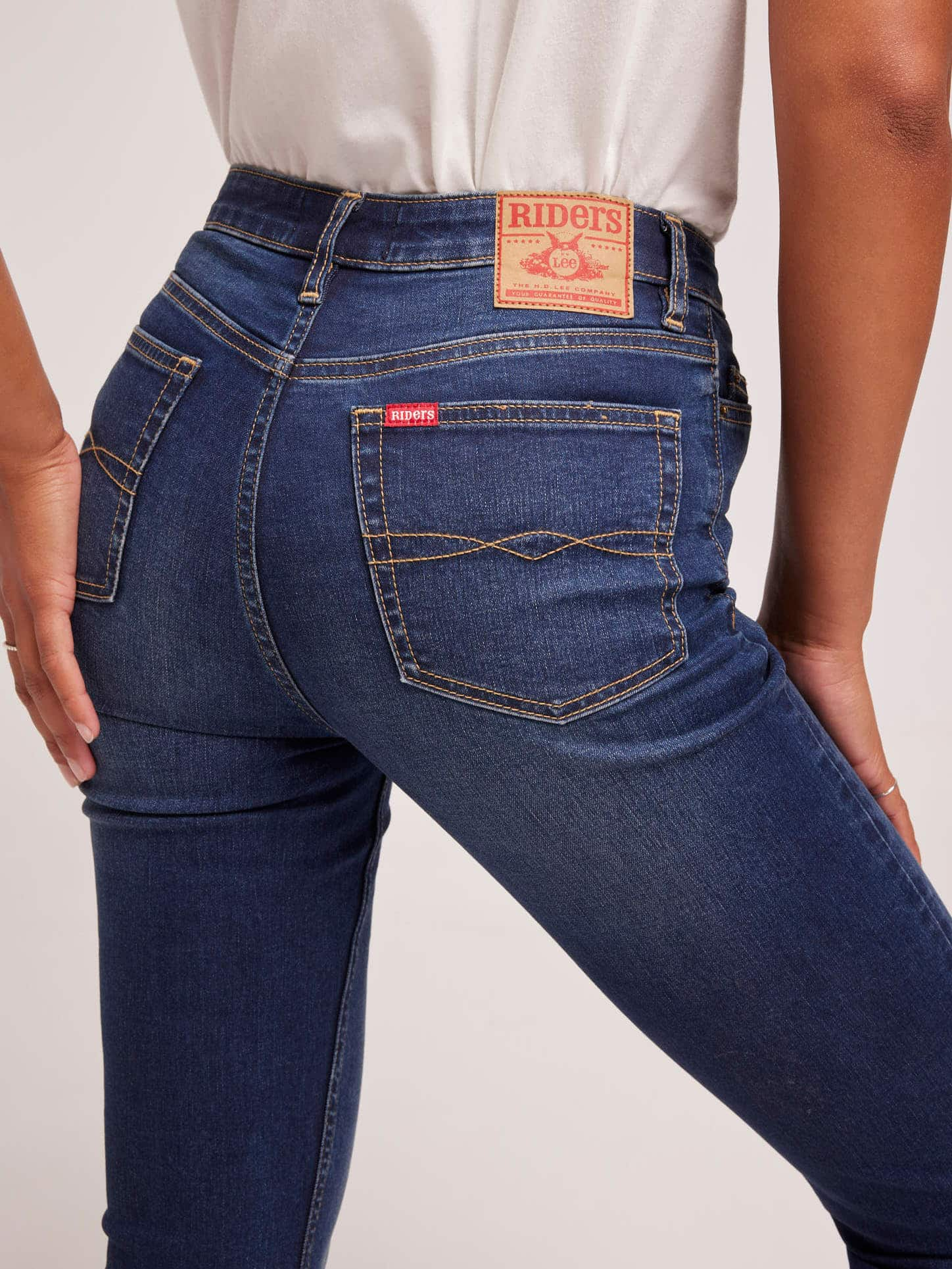 Mid Straight In Deep Indigo - Just Jeans Online