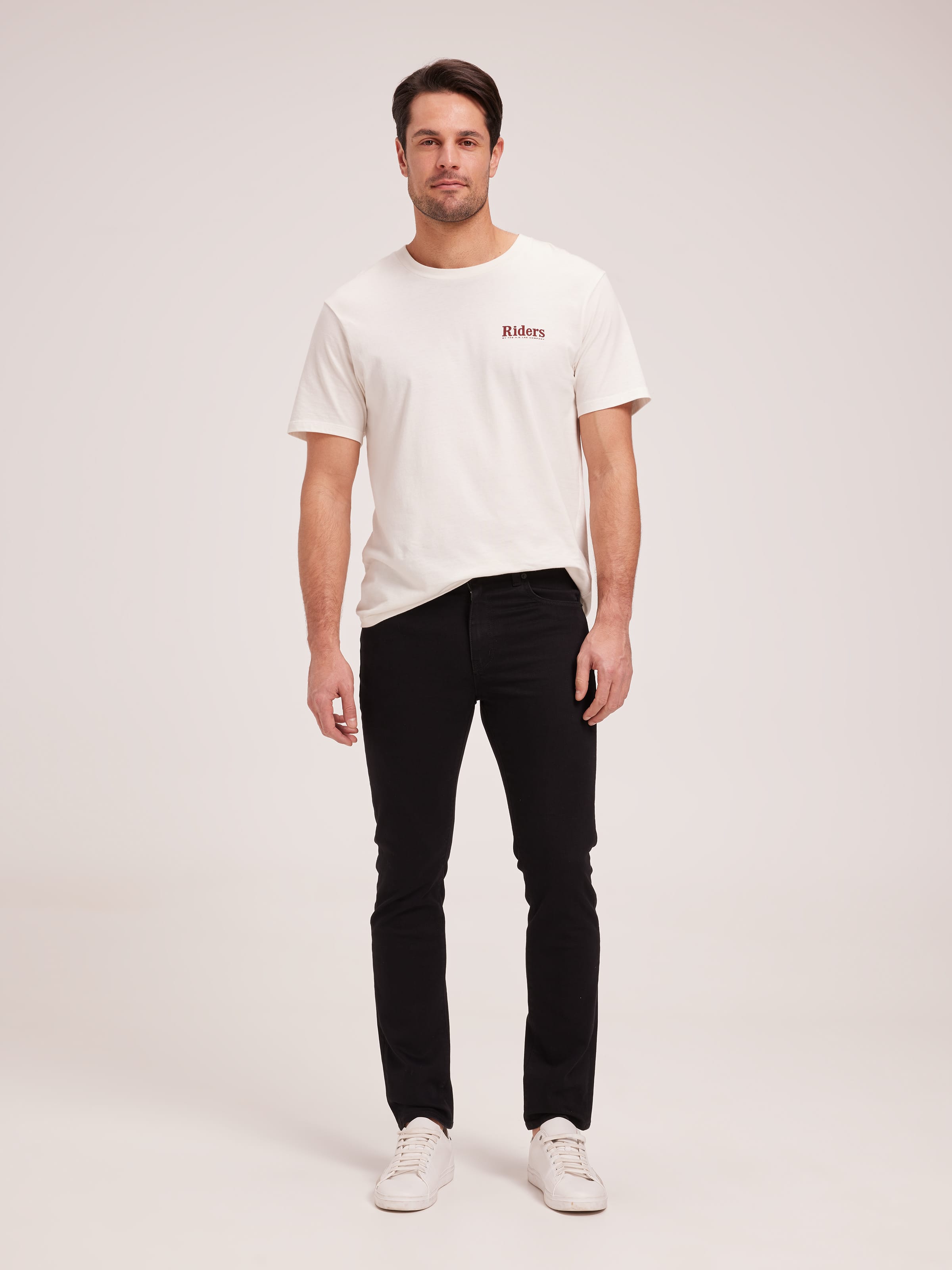 R2 Slim Black Jean
