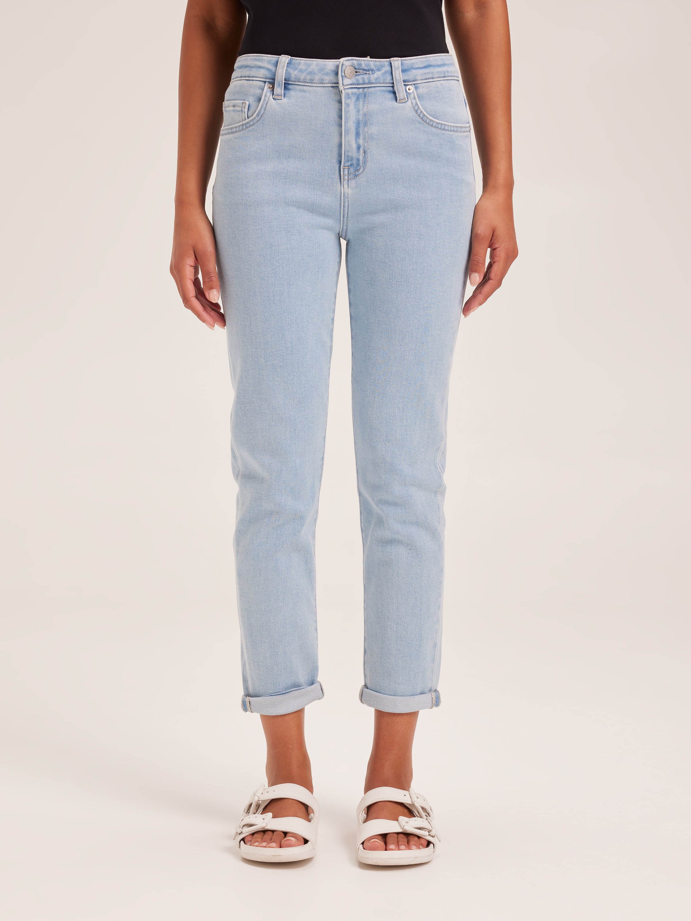 Mid Boyfriend Jean In Baby Blues