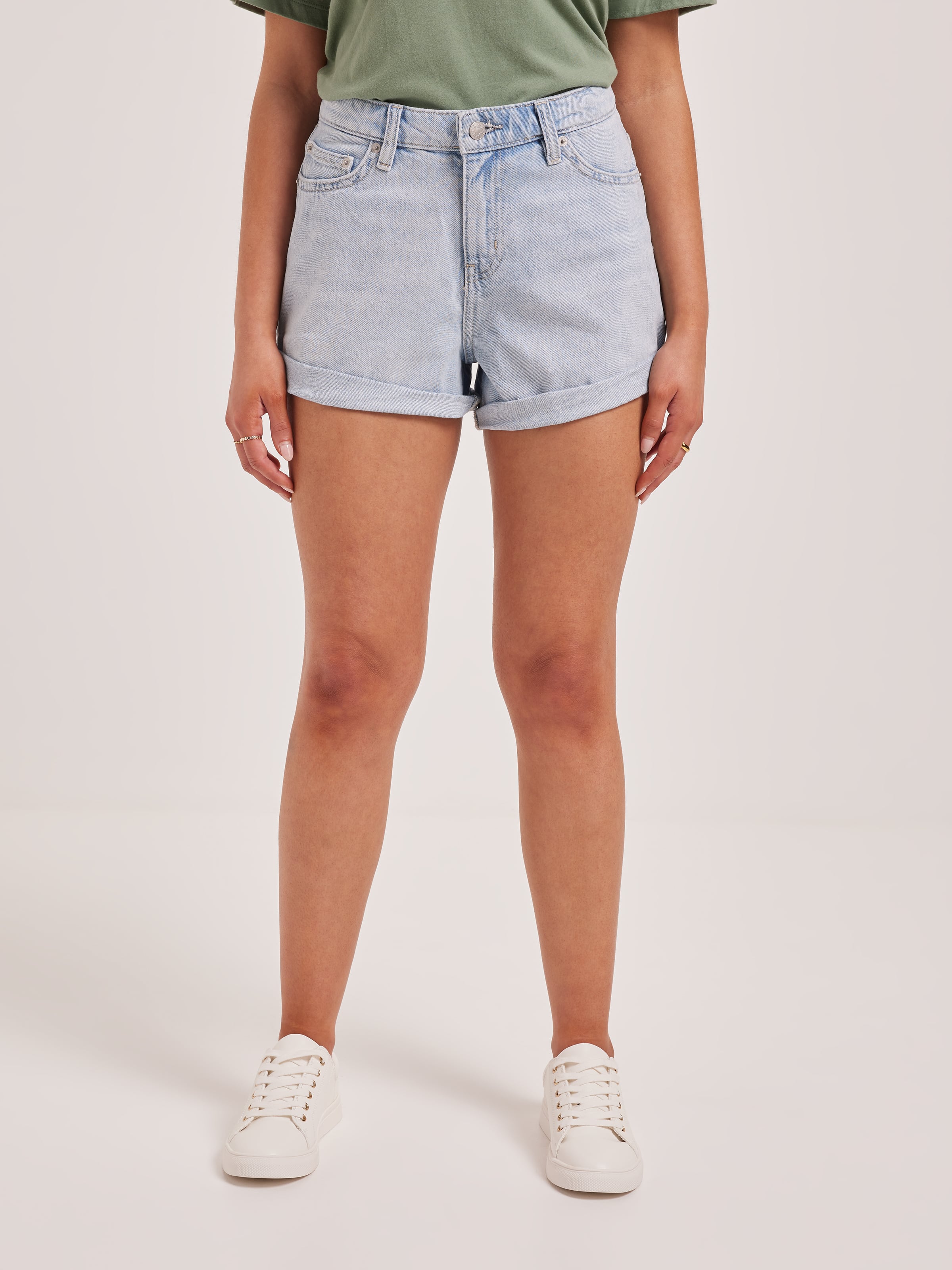 Mid Slouch Short In Blue Mirror