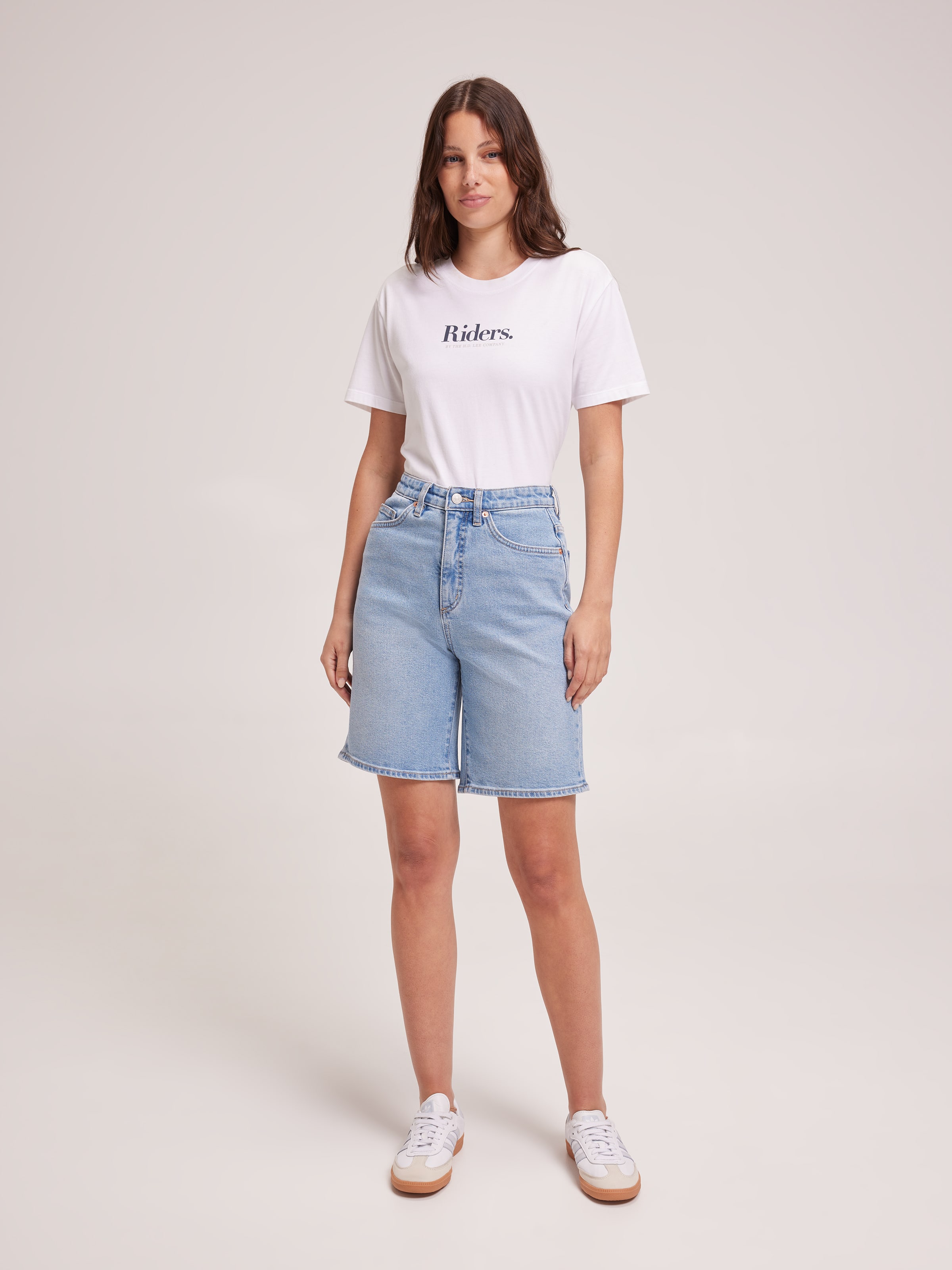 Hi Straight Curvy Short In Fade Out Blue