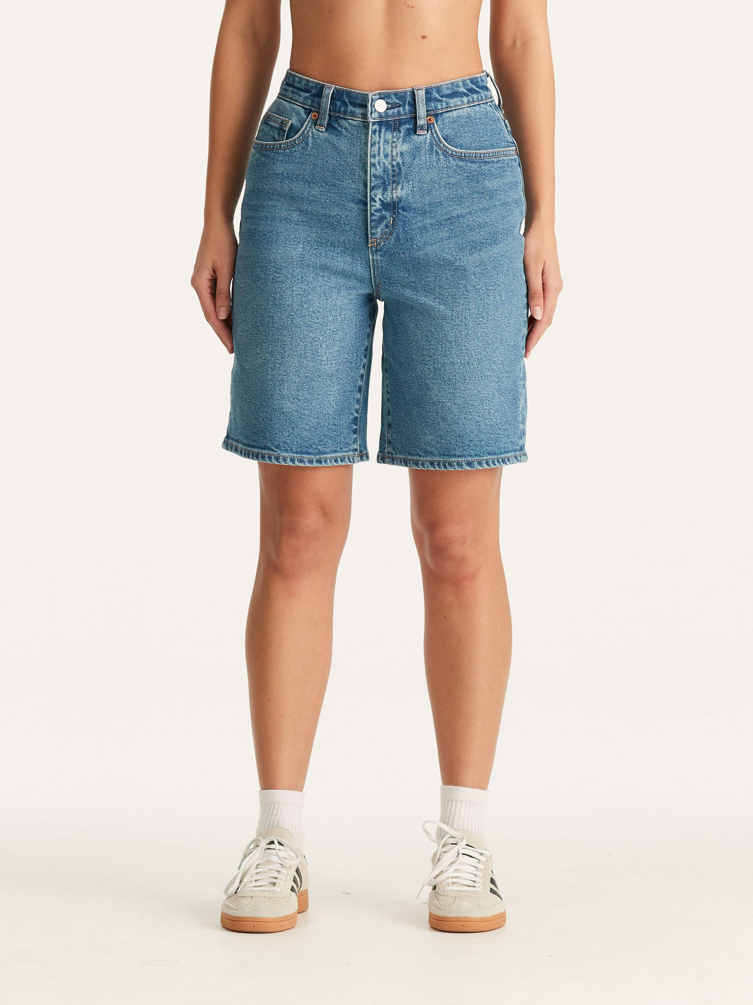 Hi Straight Curvy Short In Blue Enigma