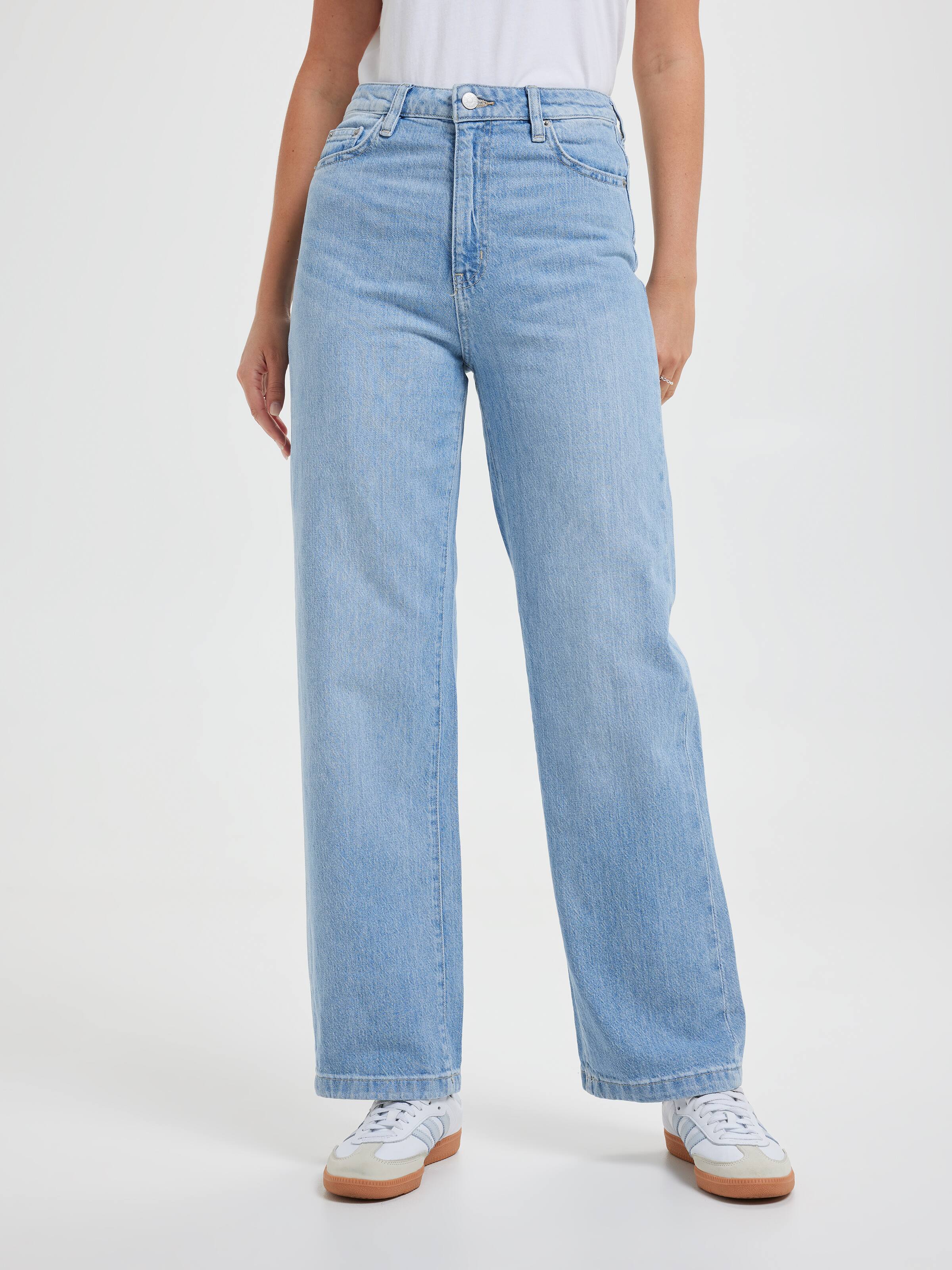 Hi Wide Jean In Faded Blue
