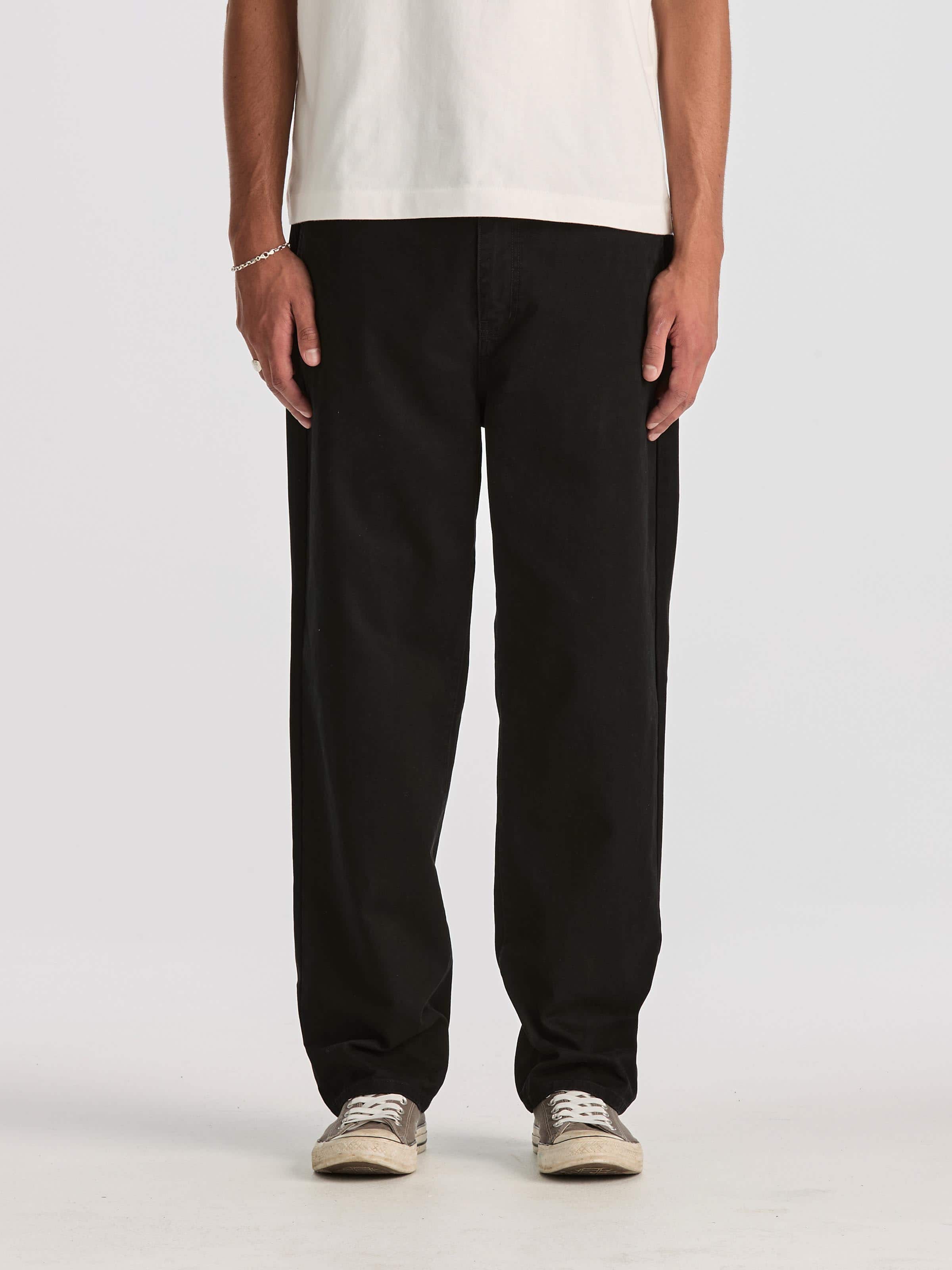 R5 Relaxed Chino In Washed Black