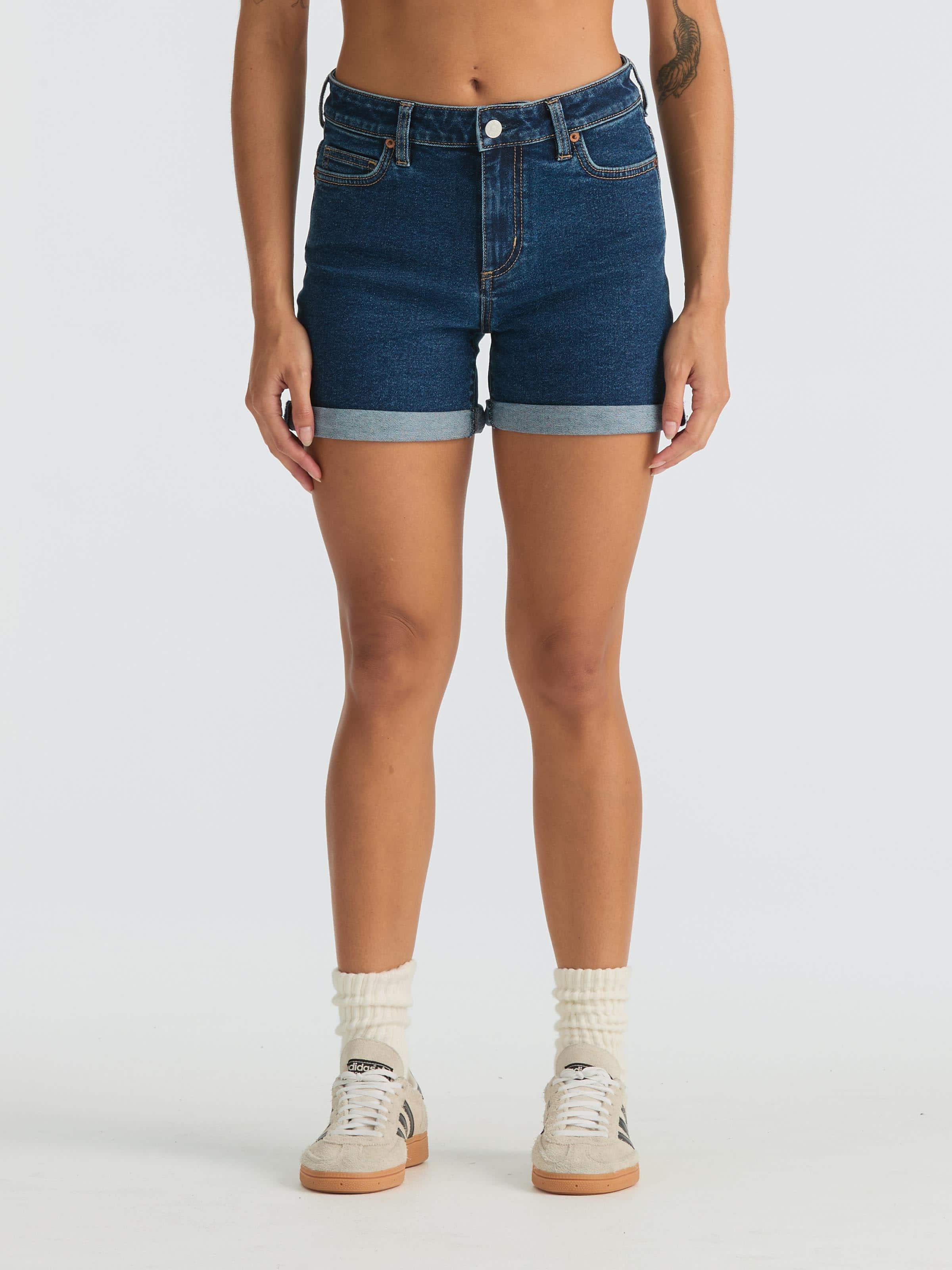 Mid Thigh Short In Indigo Seas