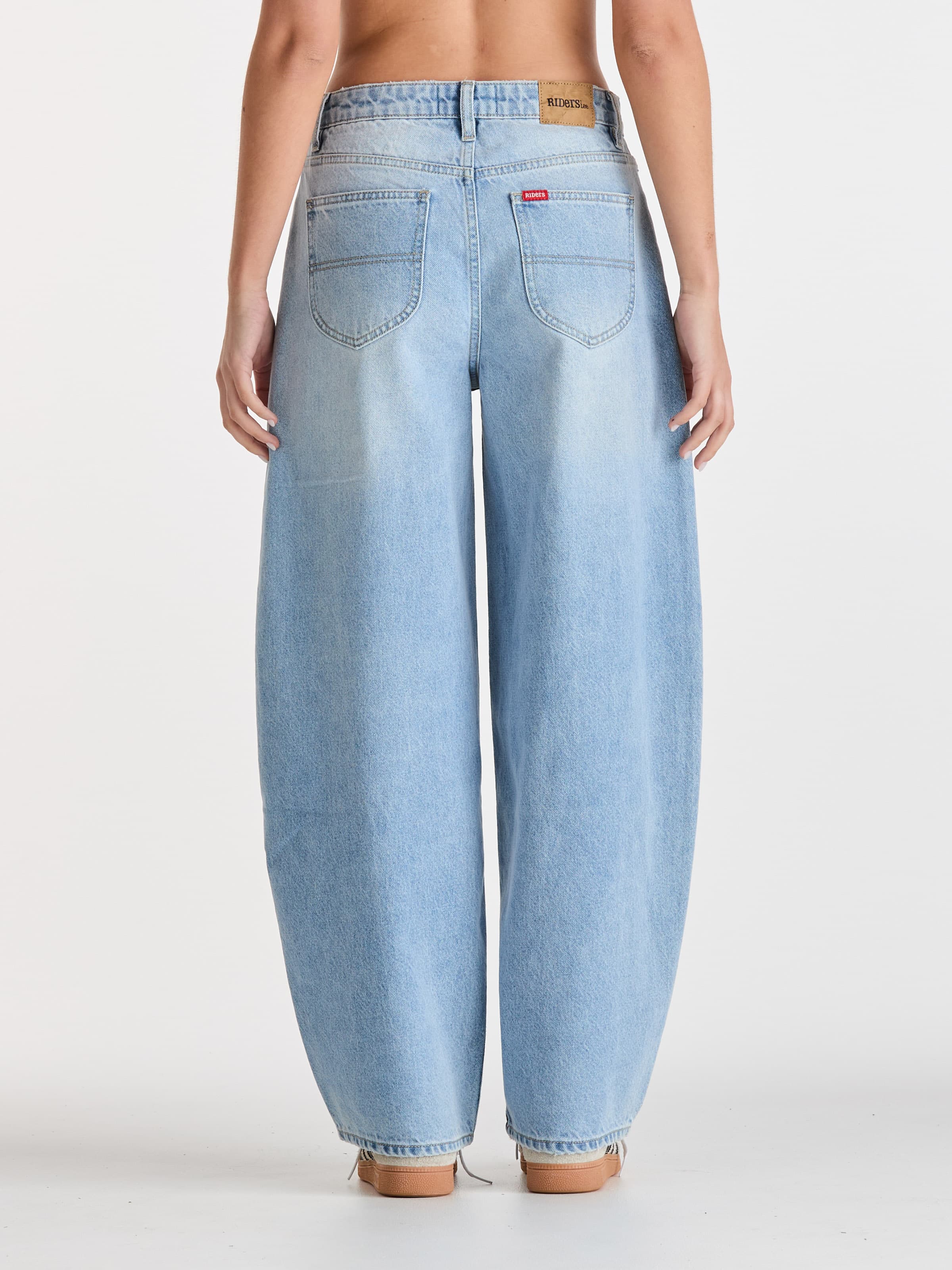Mid Barrel Jean In Brightside Fade