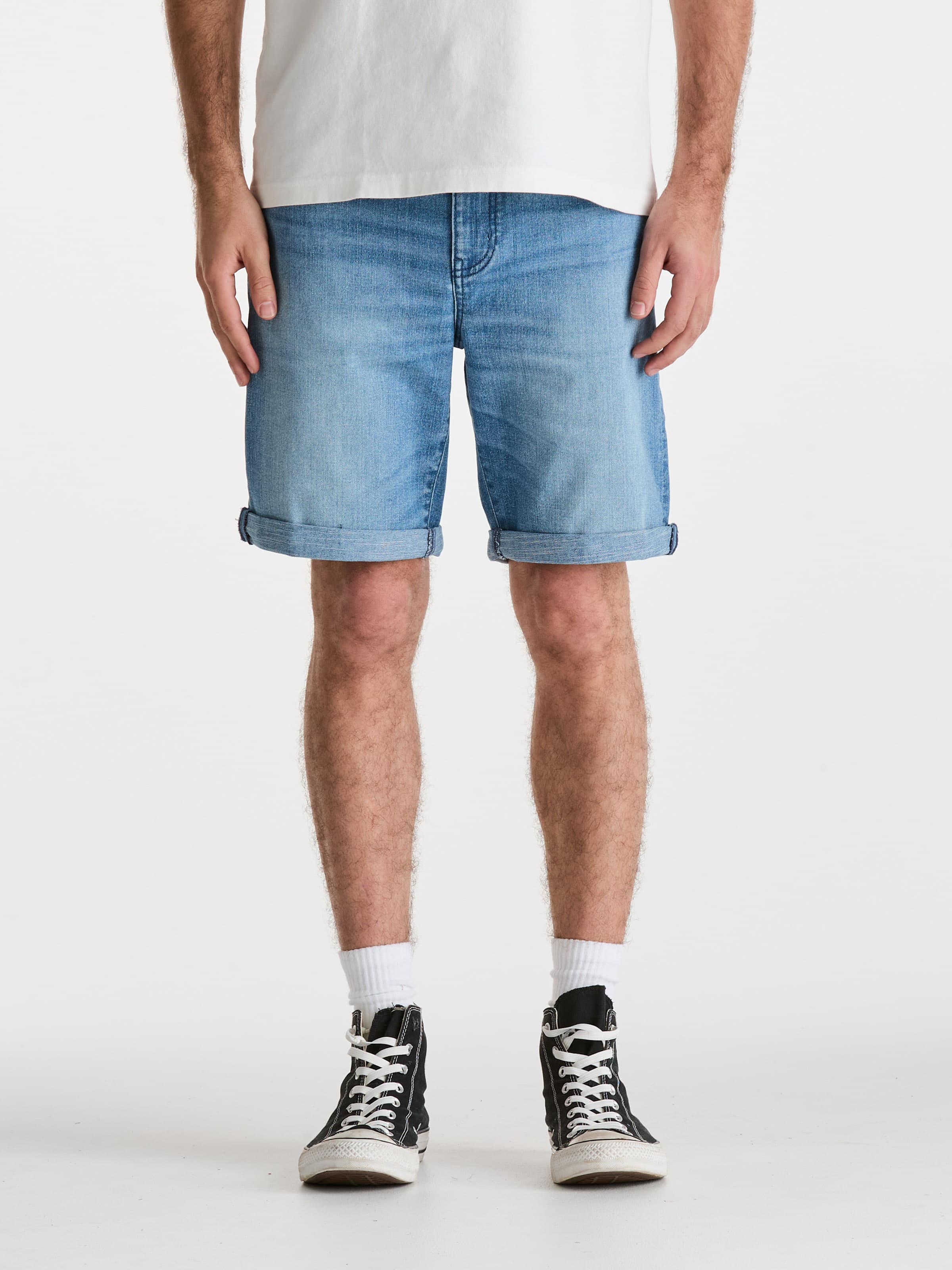 R3 Short In Authentic Fade
