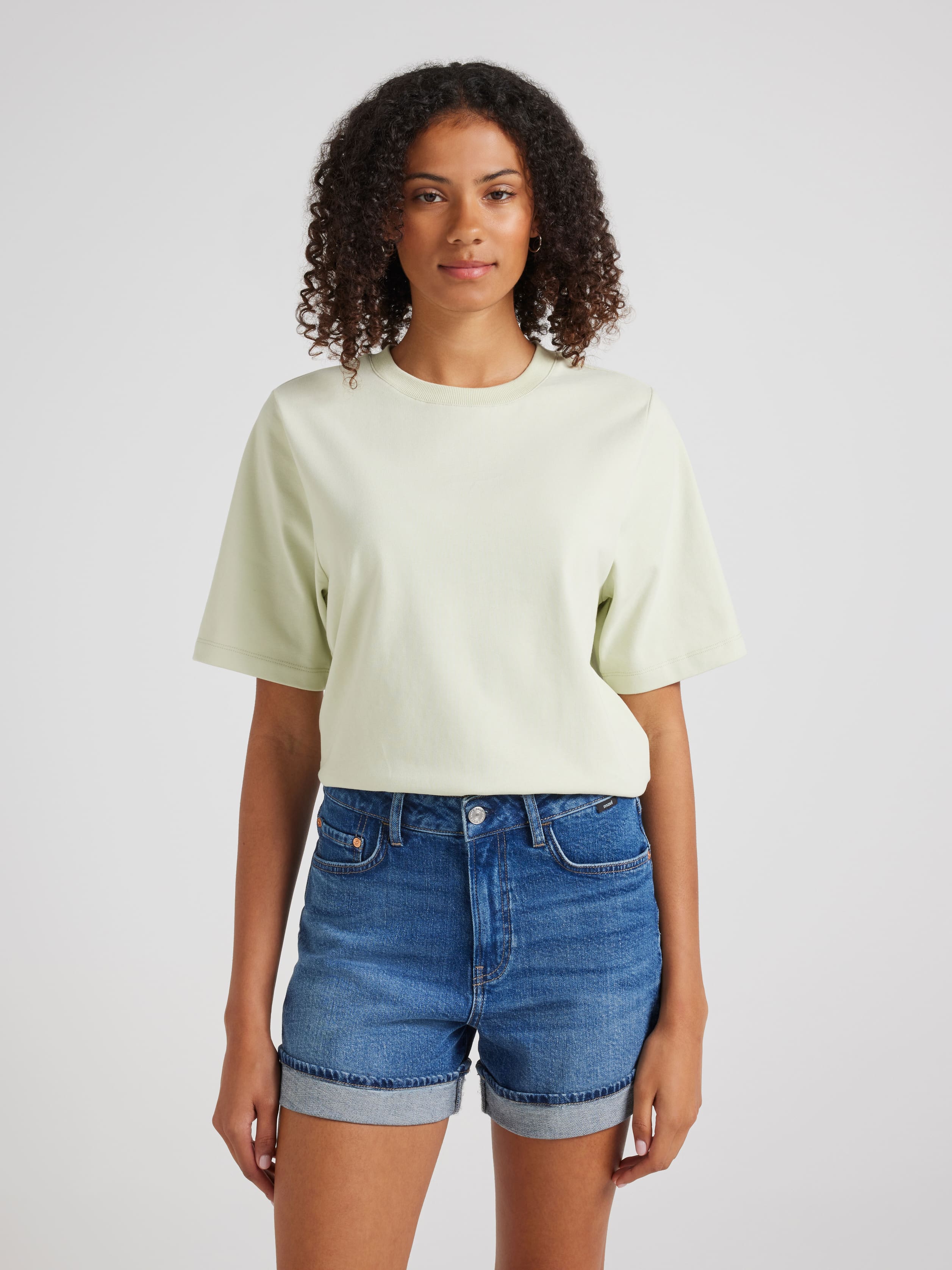Heidi Cuffed Relaxed Shorts In Mid Brushed Classic Blue