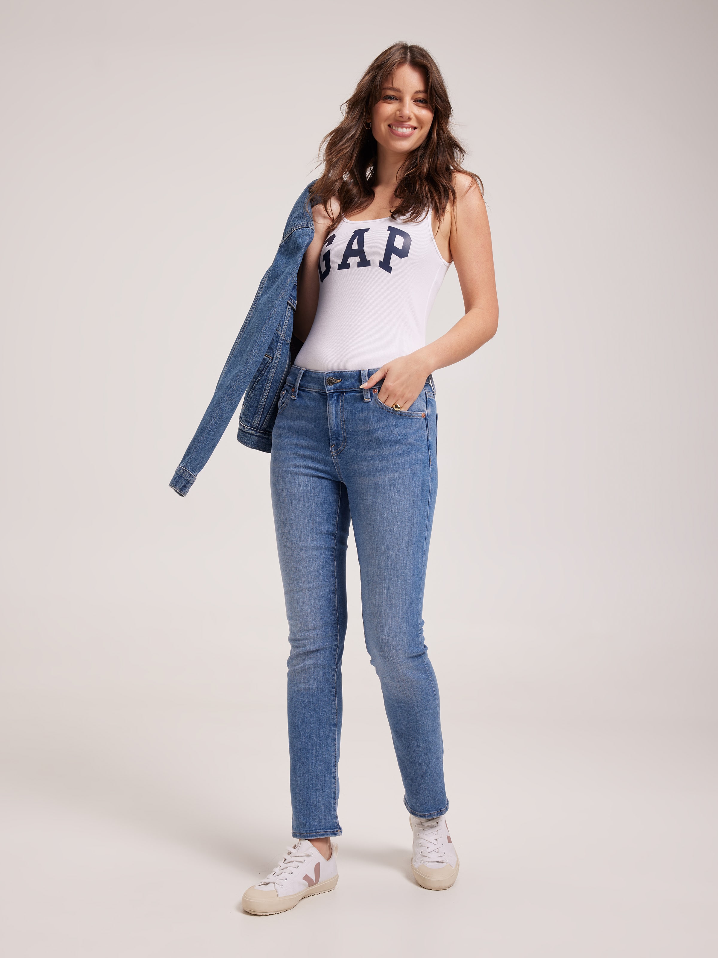 Classic Straight Jean In Medium Masco