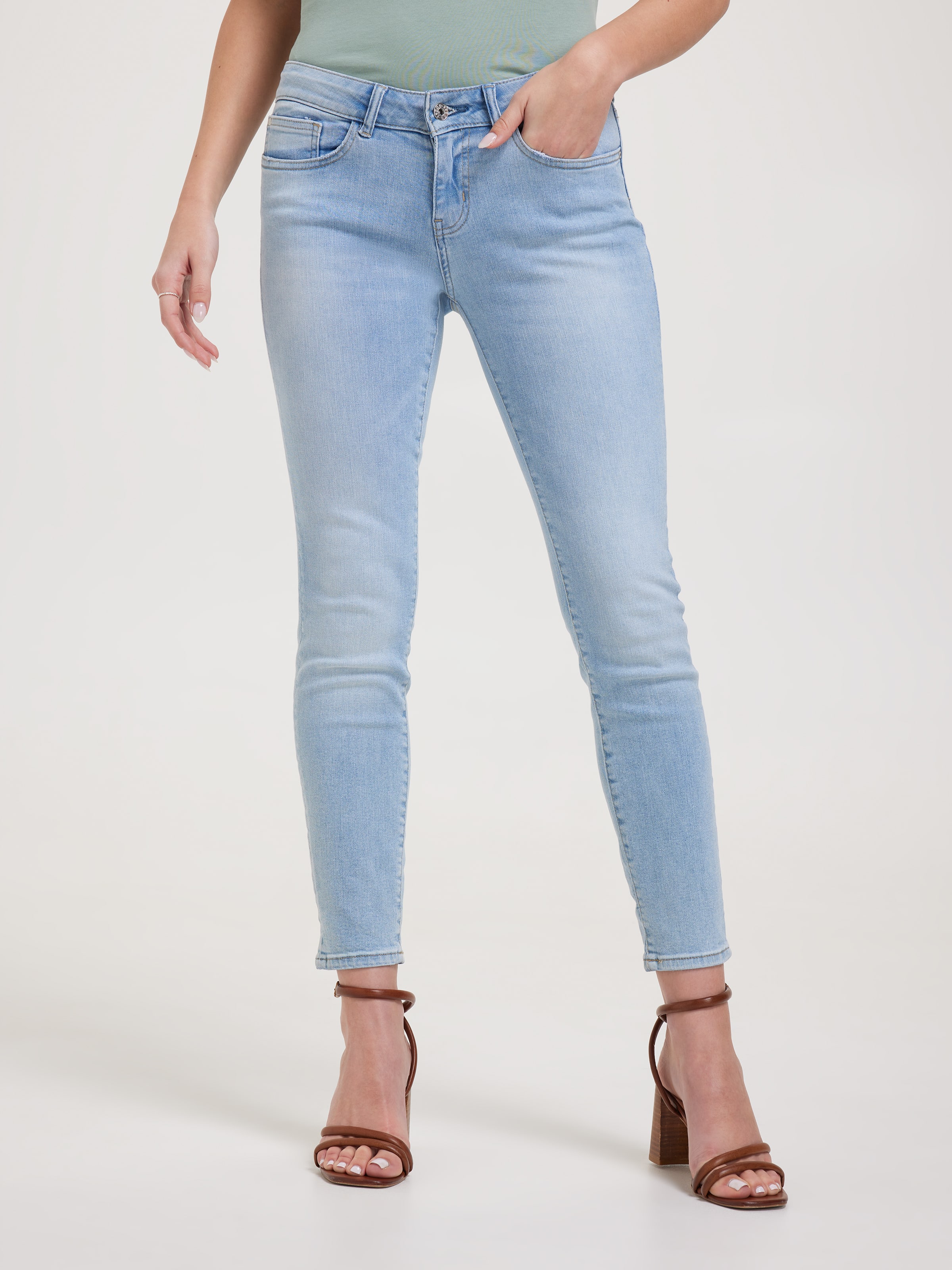 Sienna Skinny In Gascoyne Light