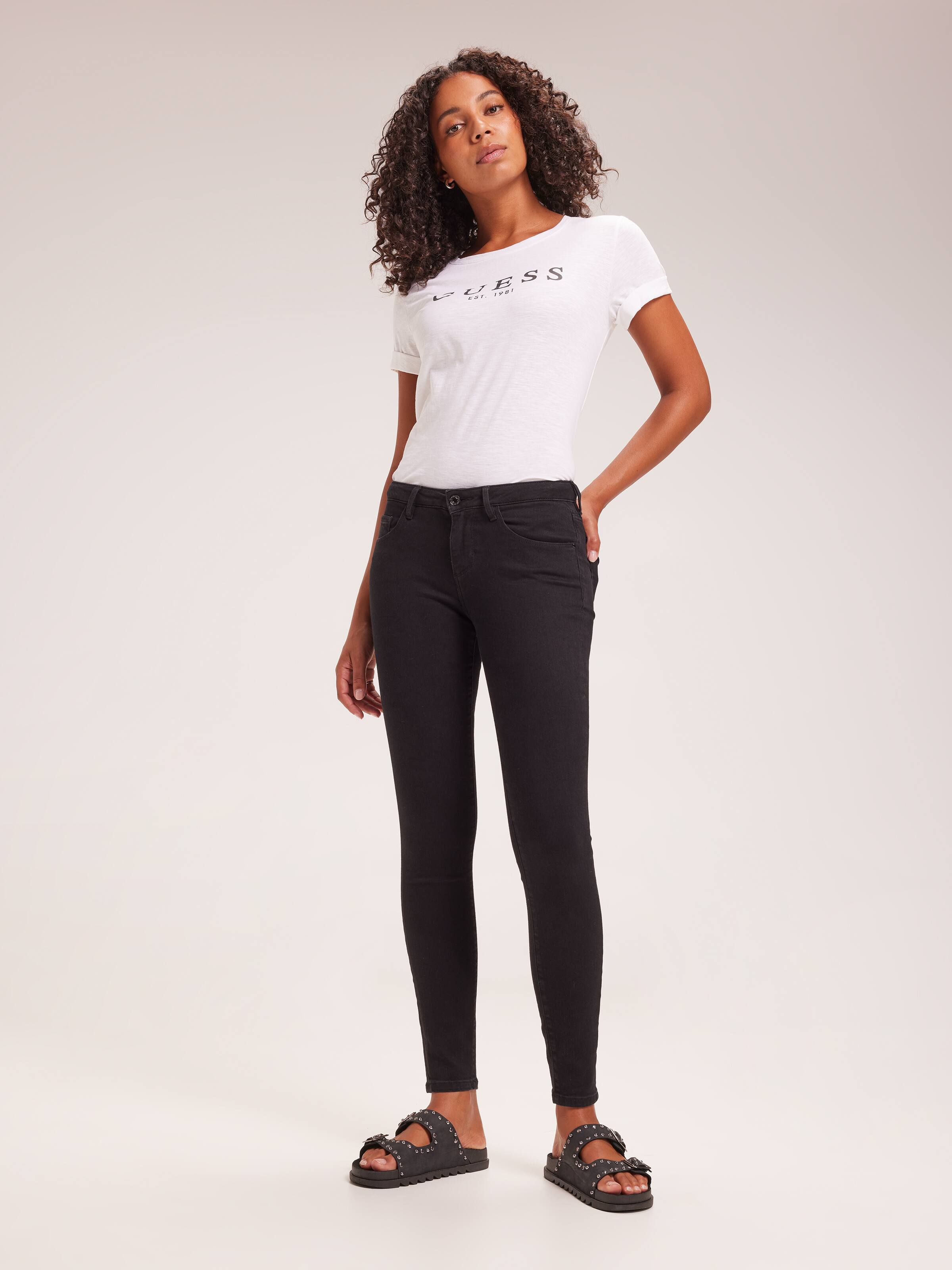 Annette Mid Rise Skinny Jean In Carrie Black