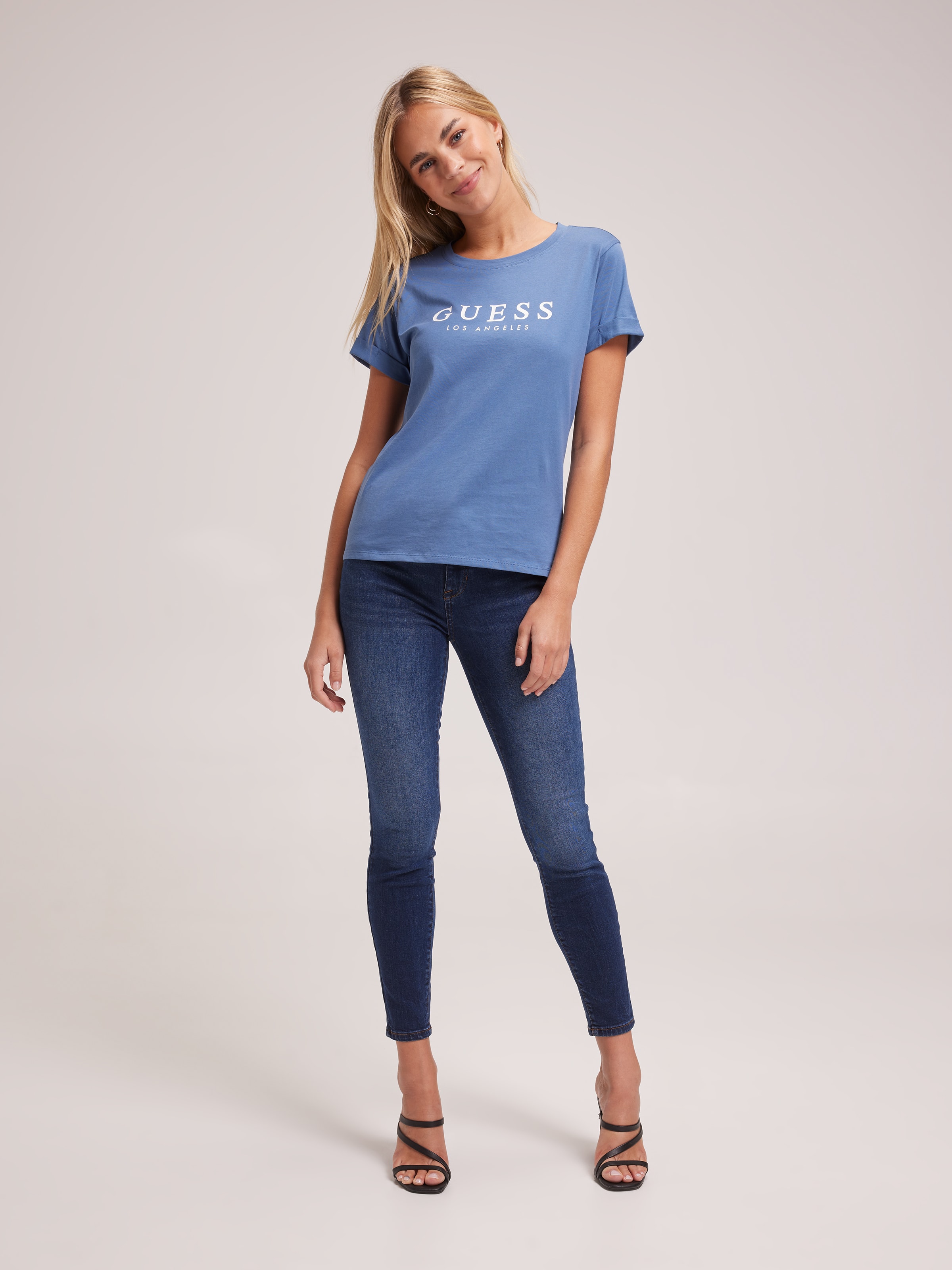 Rolled Up Tee In Sea
