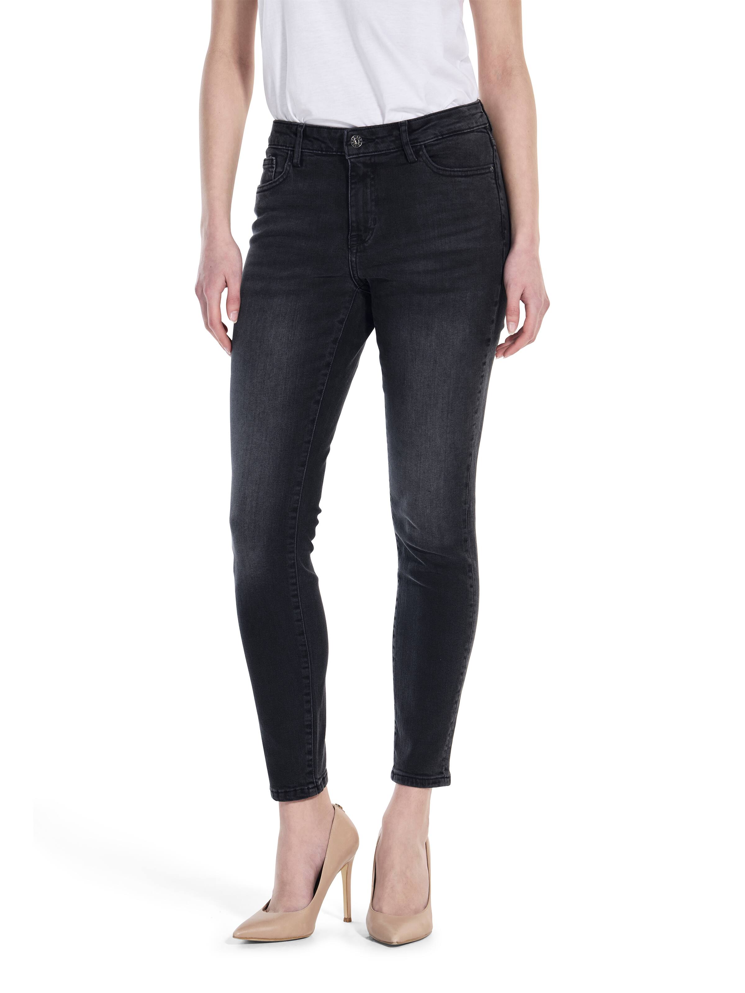 Jayden Mid Rise Skinny In Washed Black