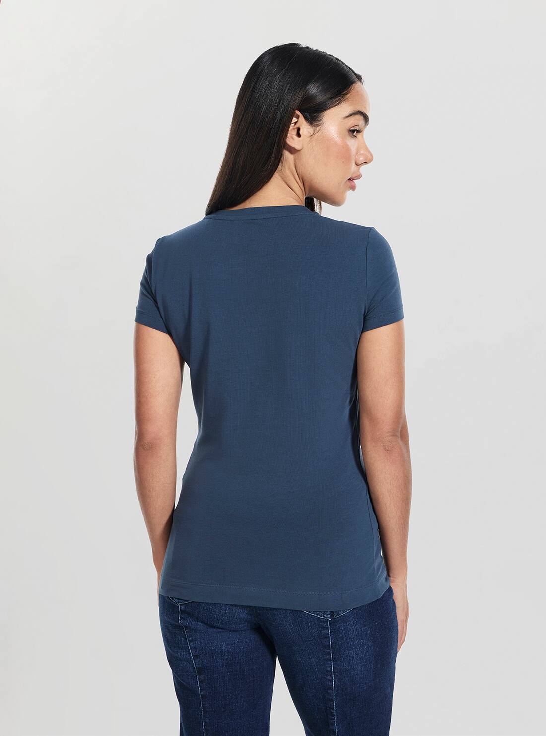 Short Sleeve Crew Neck Guess Script Tee In Moonlit Light