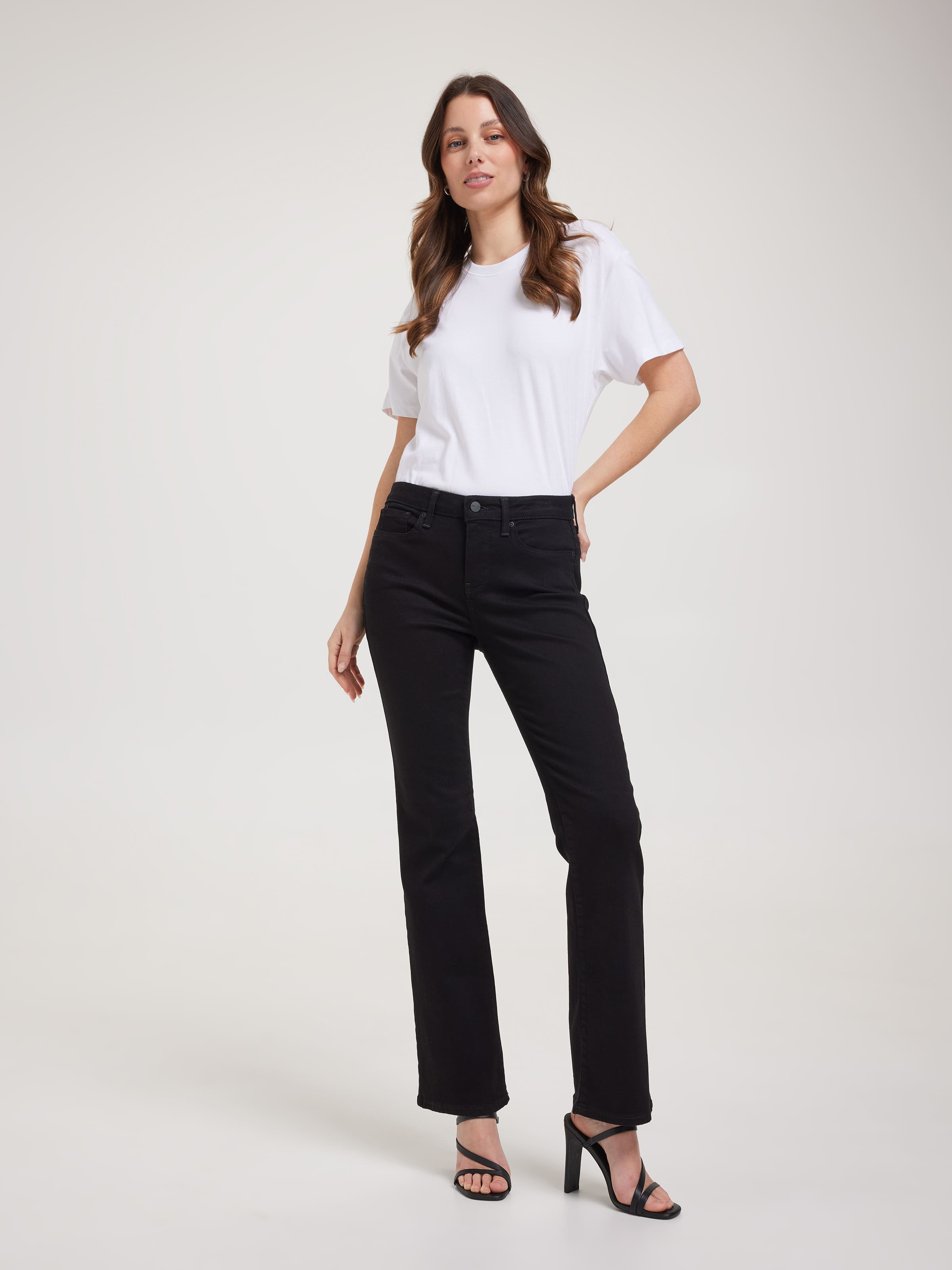 Barbara Bootcut Jean In Black