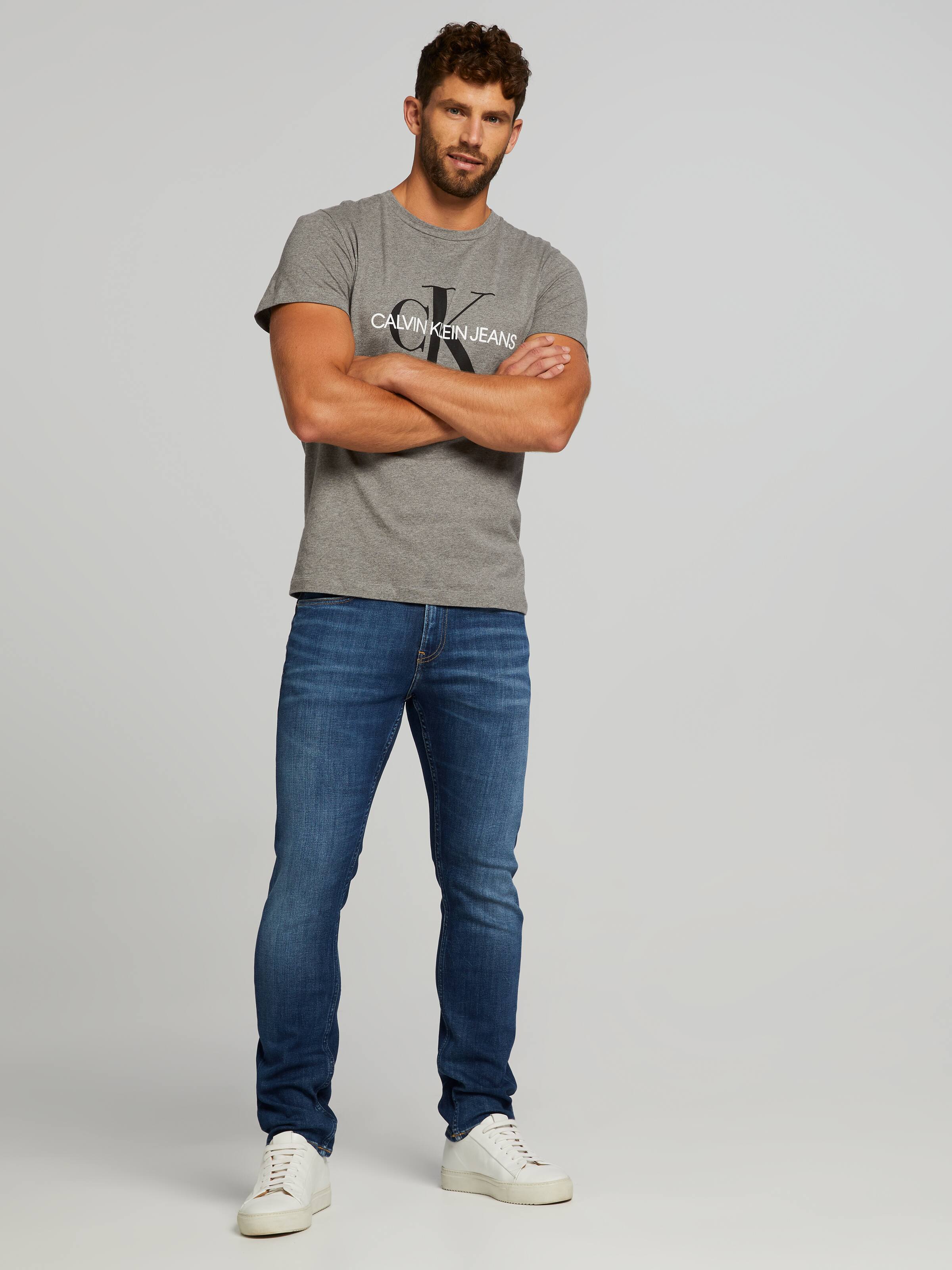 Slim Jean In Mid Blue