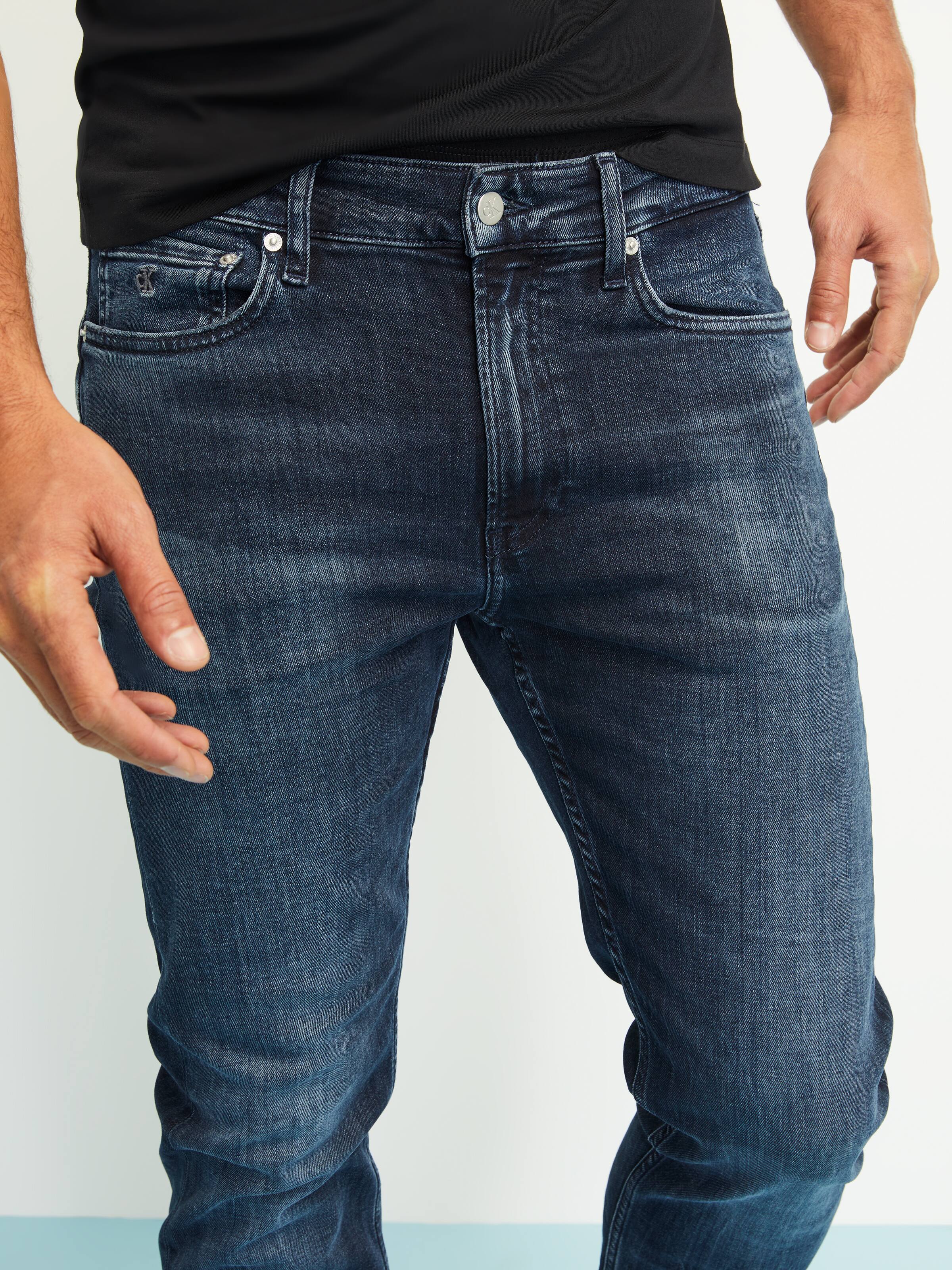 Slim Taper Jean In Blue Black