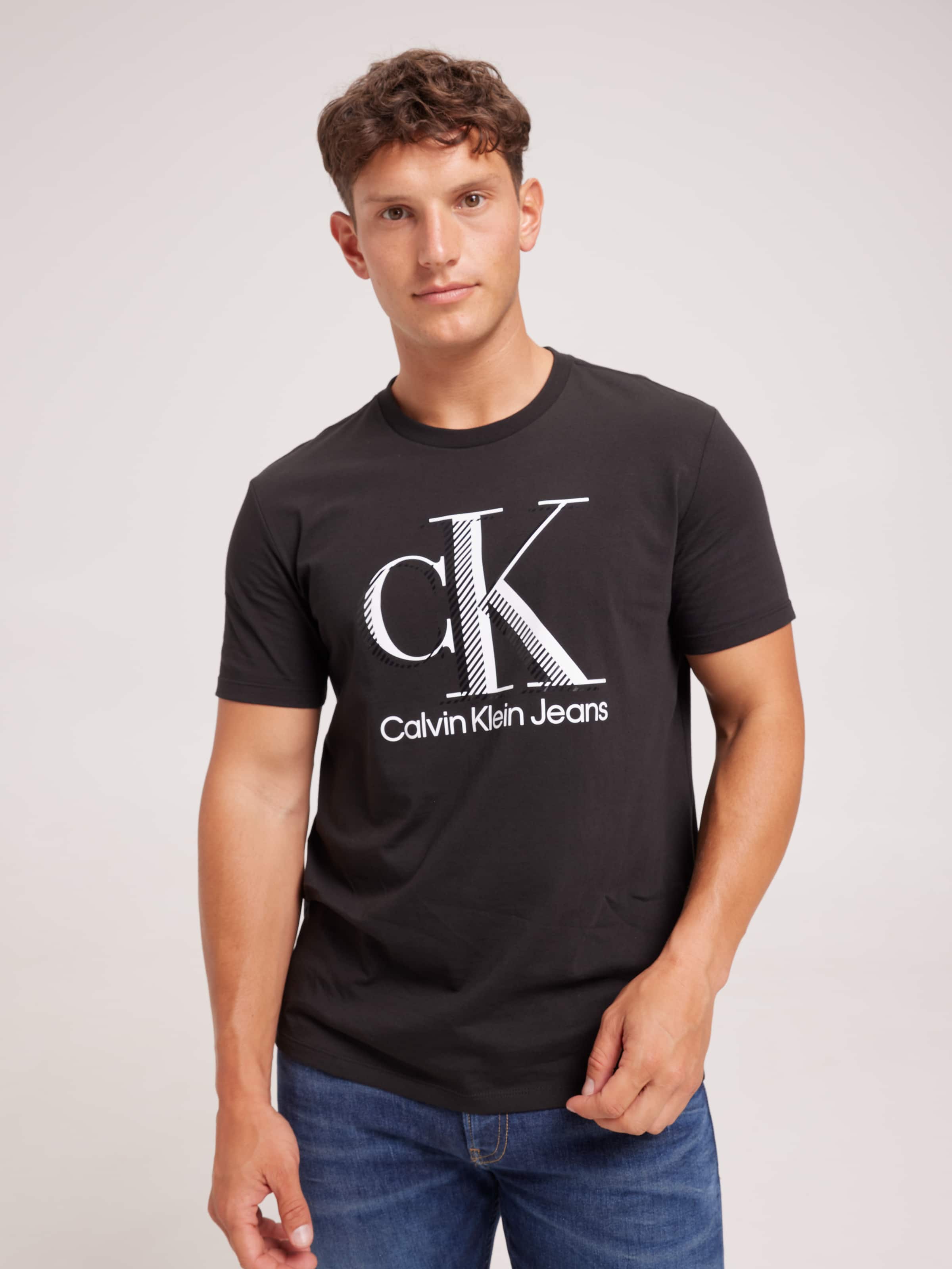 Calvin Klein Men's Circle Monogram Logo Crewneck India