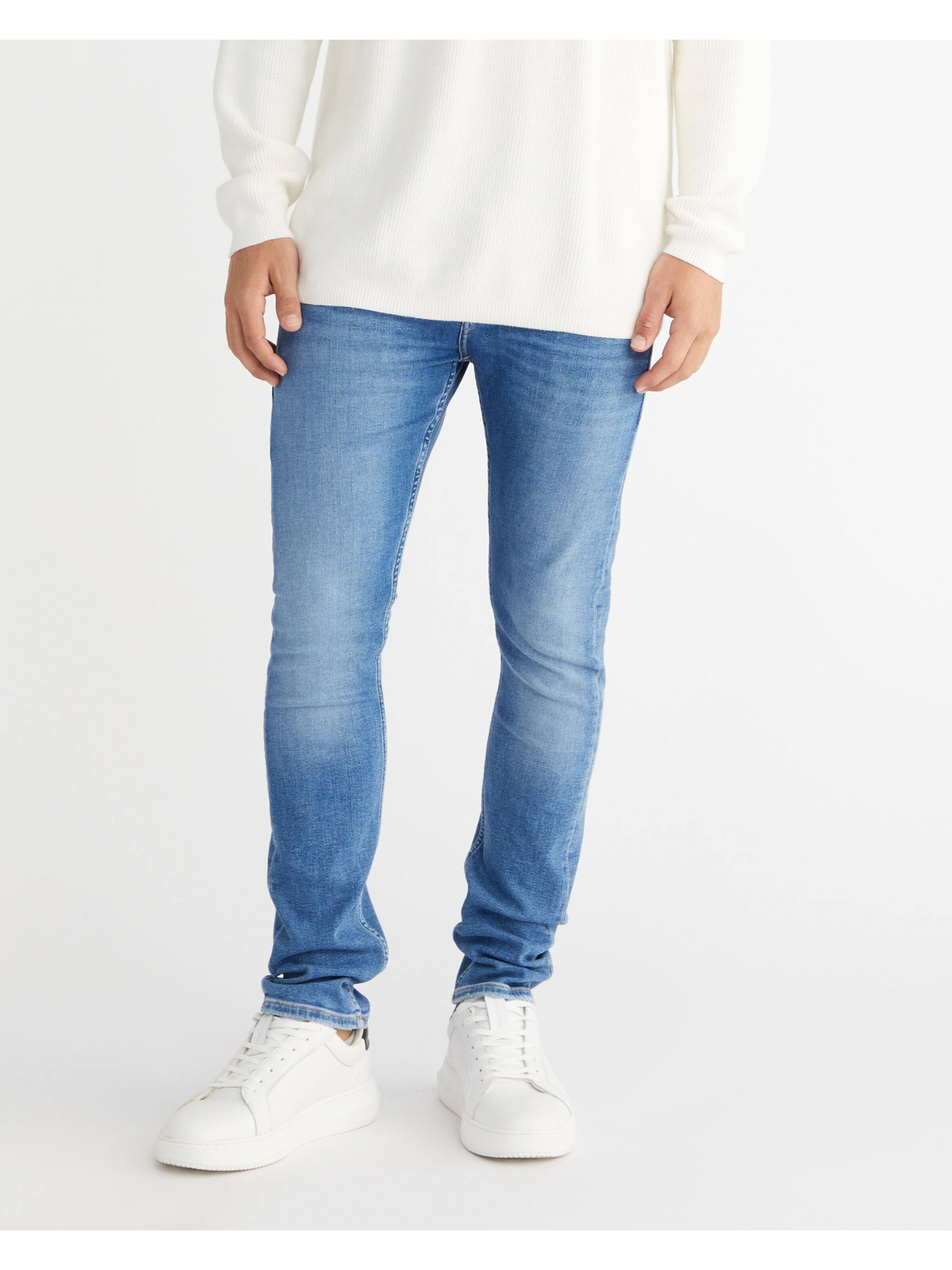 Slim Jean In Mid Blue