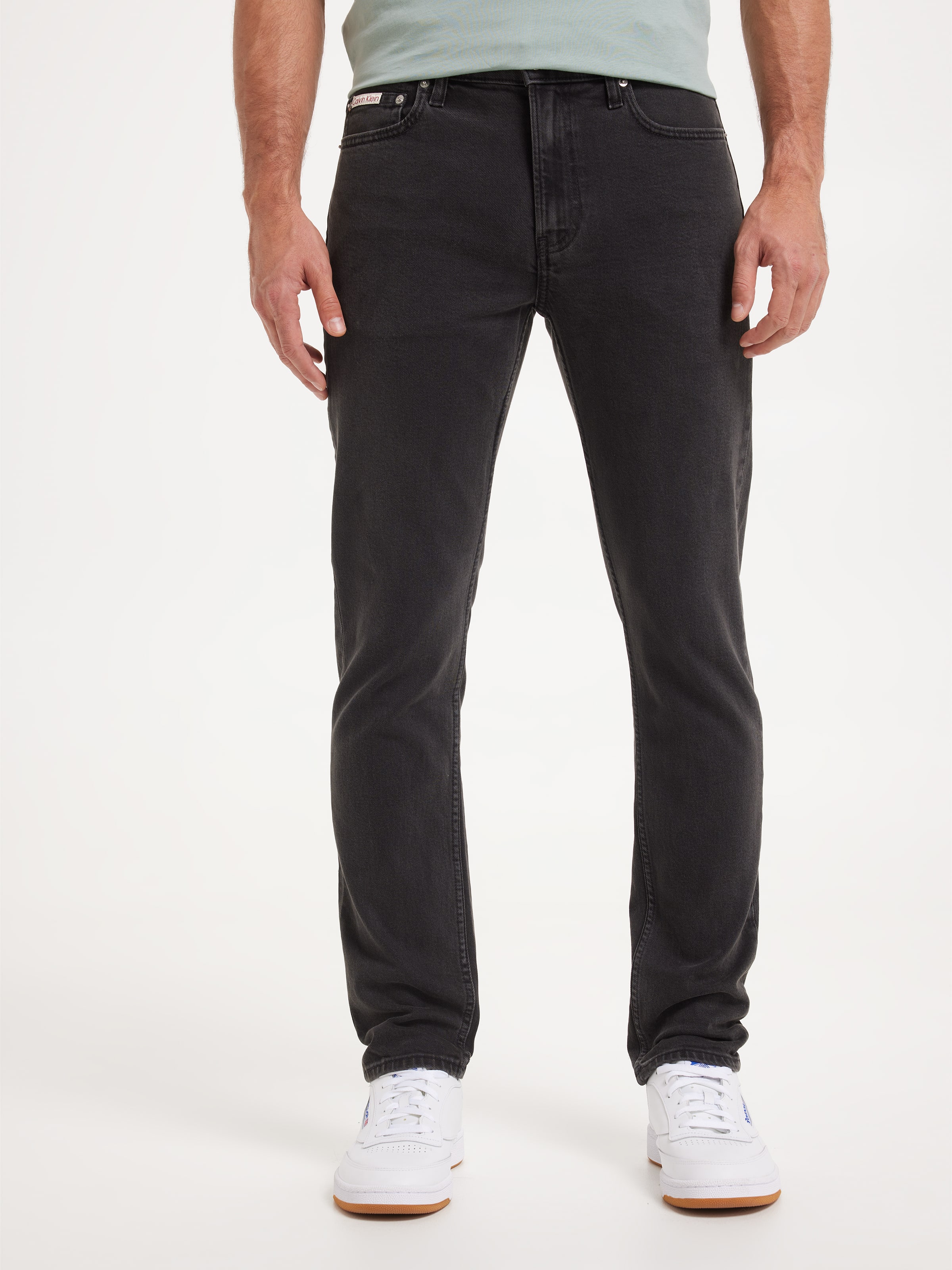 Slim Taper In Ck Essential Black