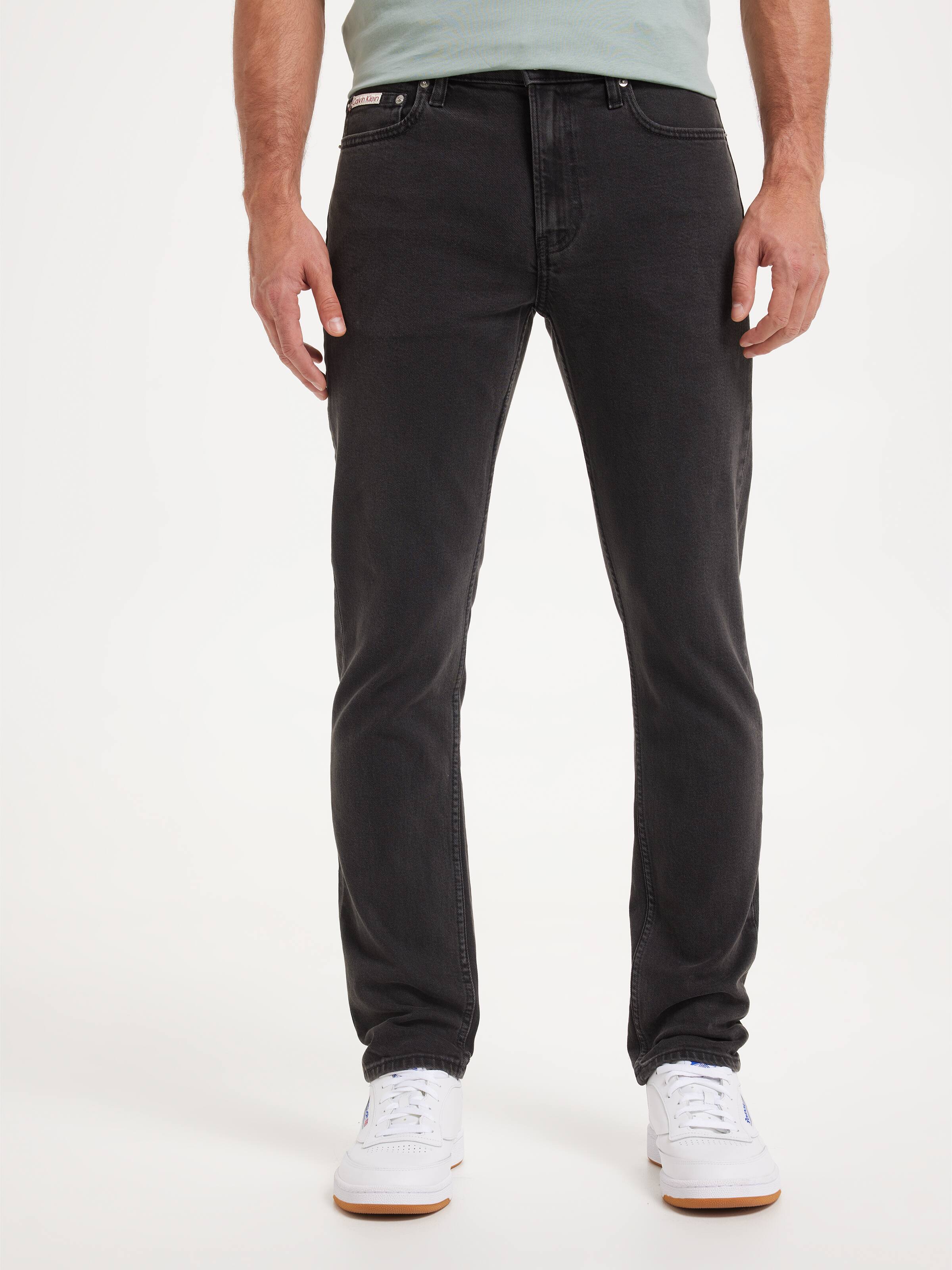 Slim Taper In Ck Essential Black