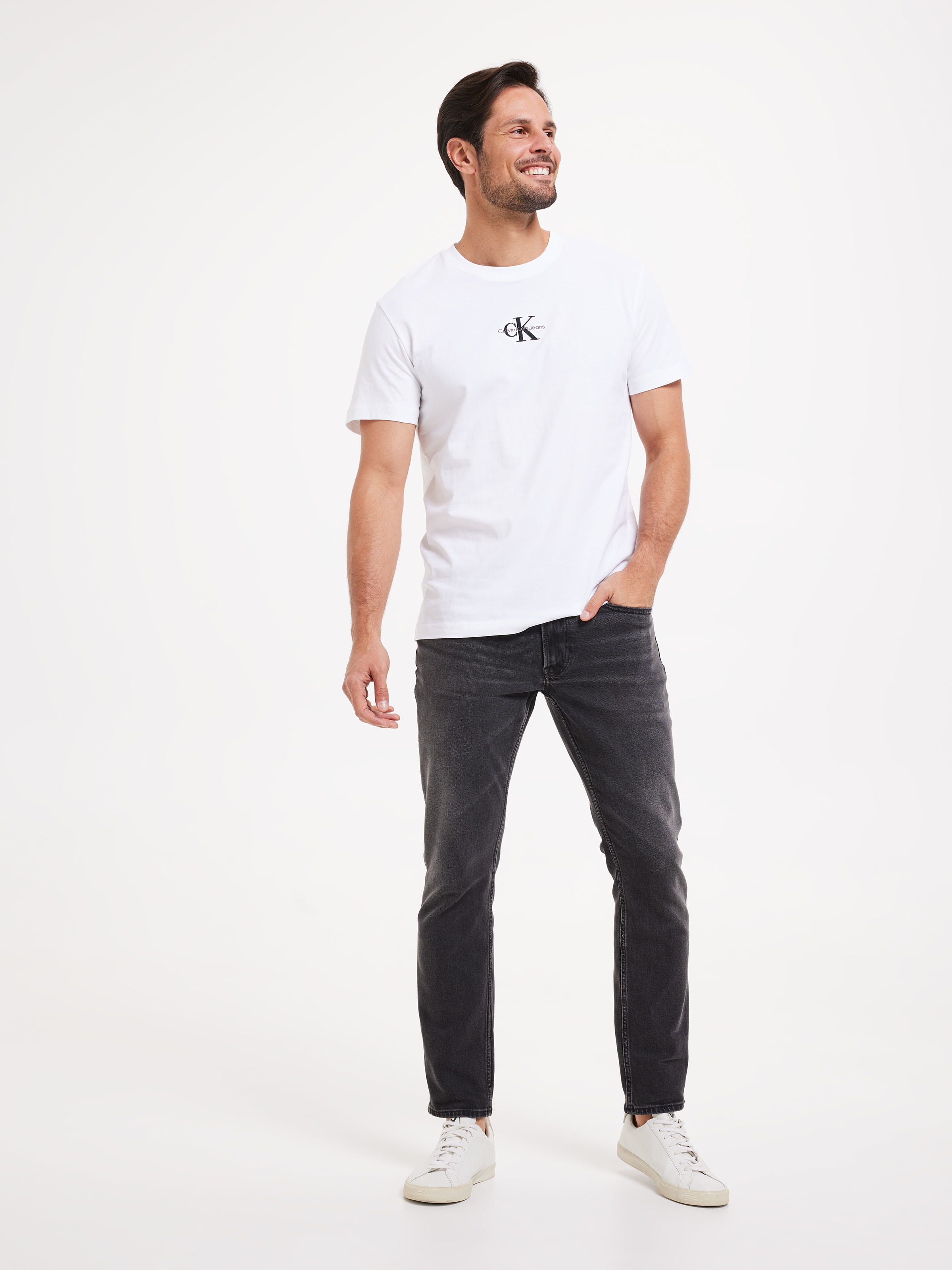 Slim In Black Mist