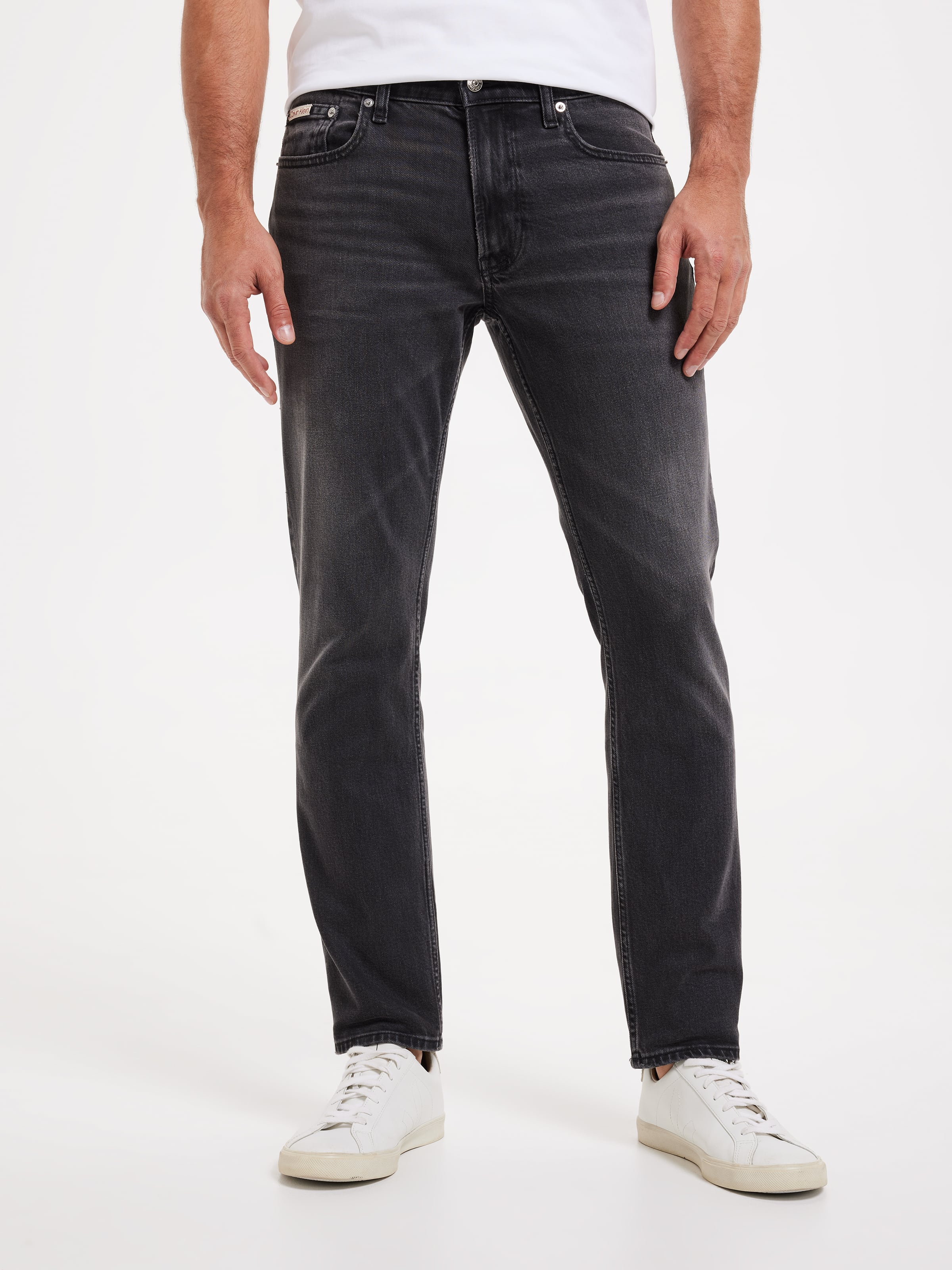 Slim In Black Mist