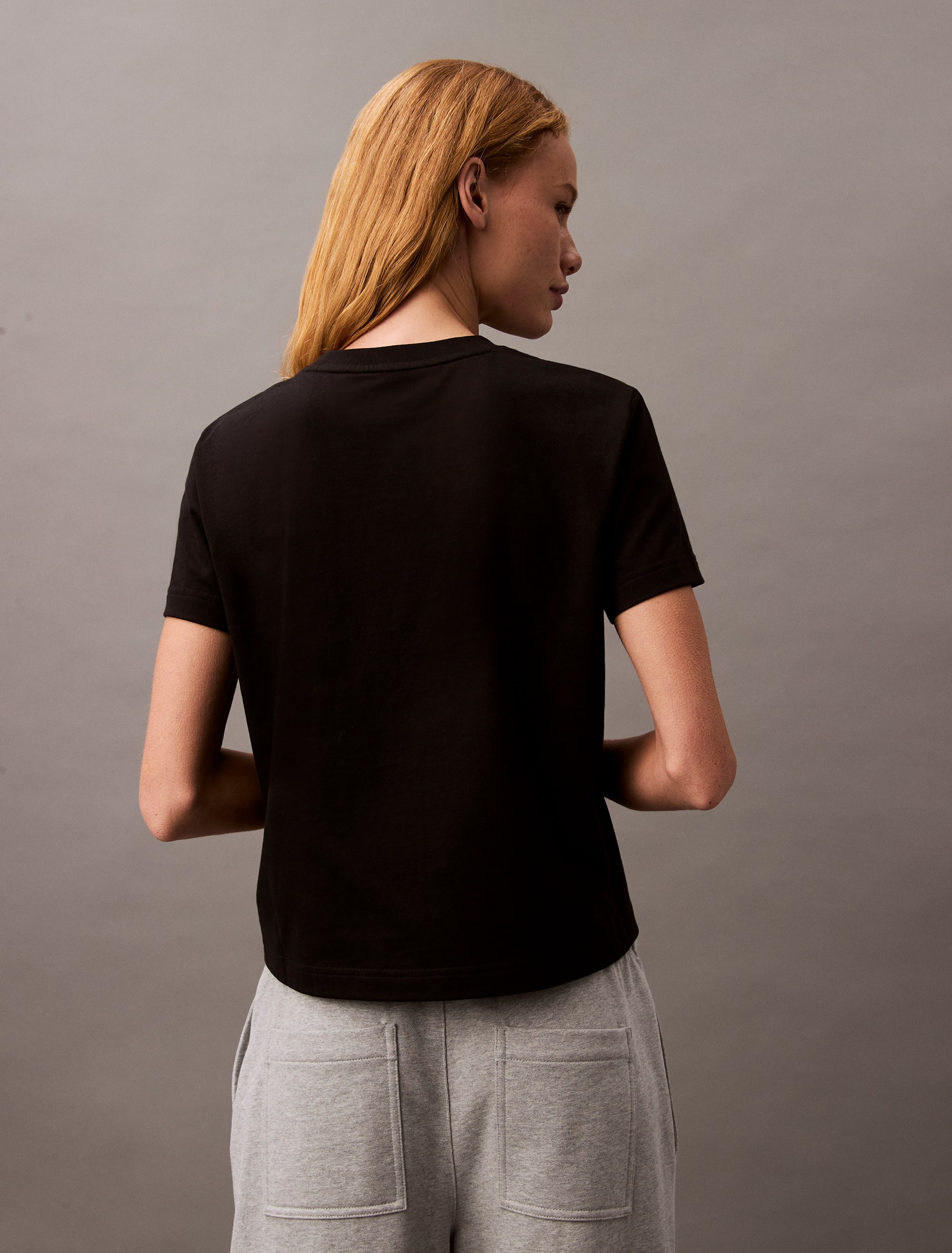 Short Sleeve Archive Logo Crew Neck Tee In Black