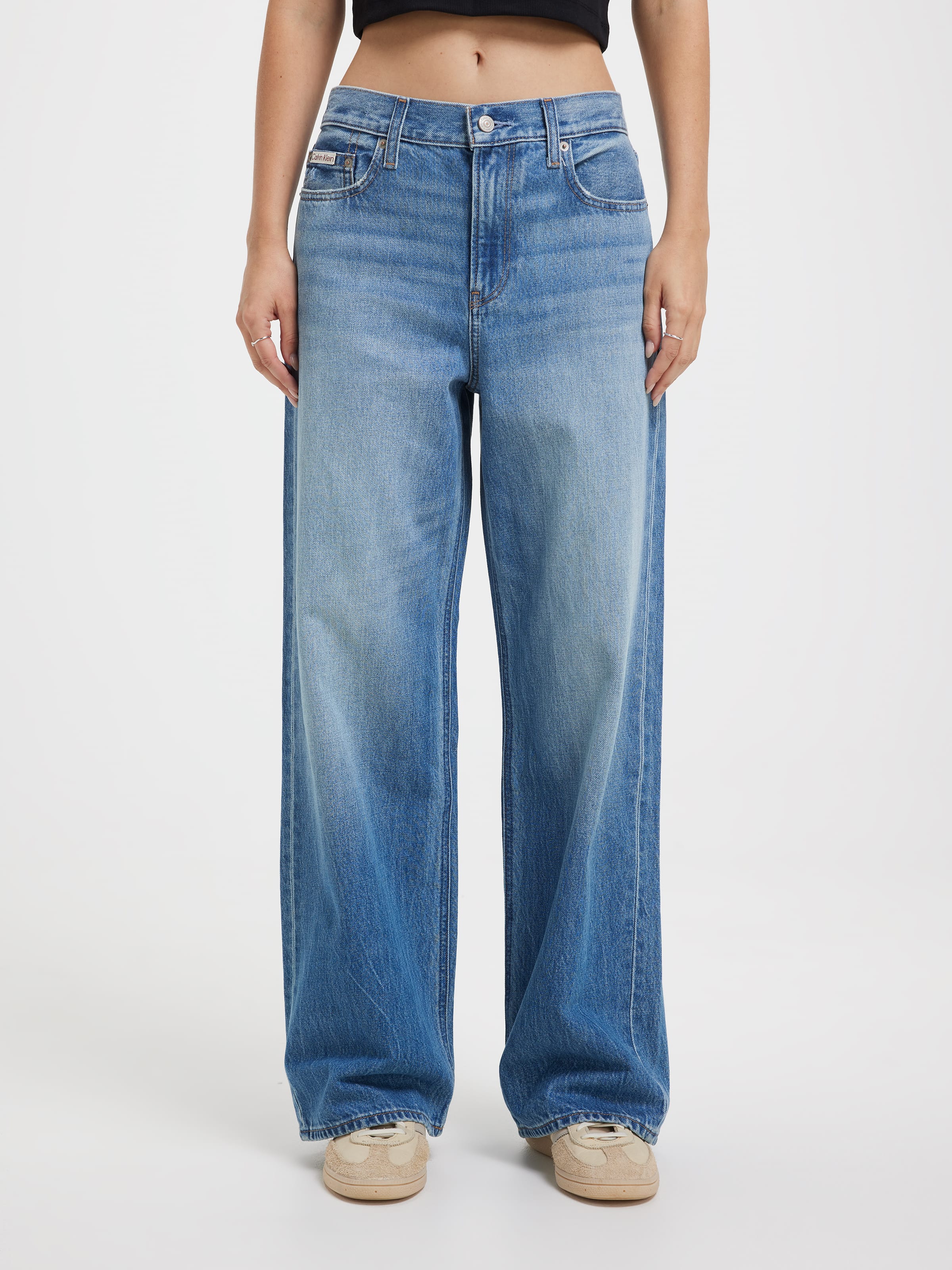Low Rise Baggy?Jean In Vintage Hampton