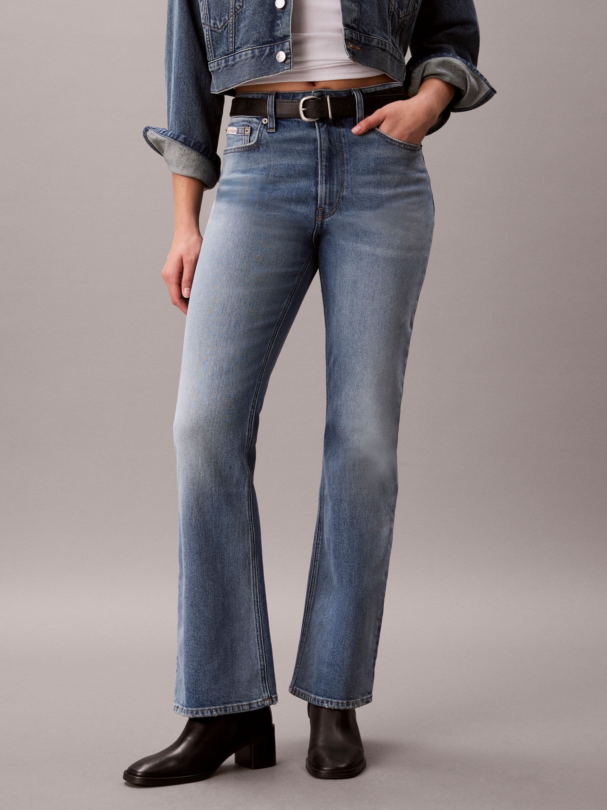 High Rise Bootcut In Worn Dust