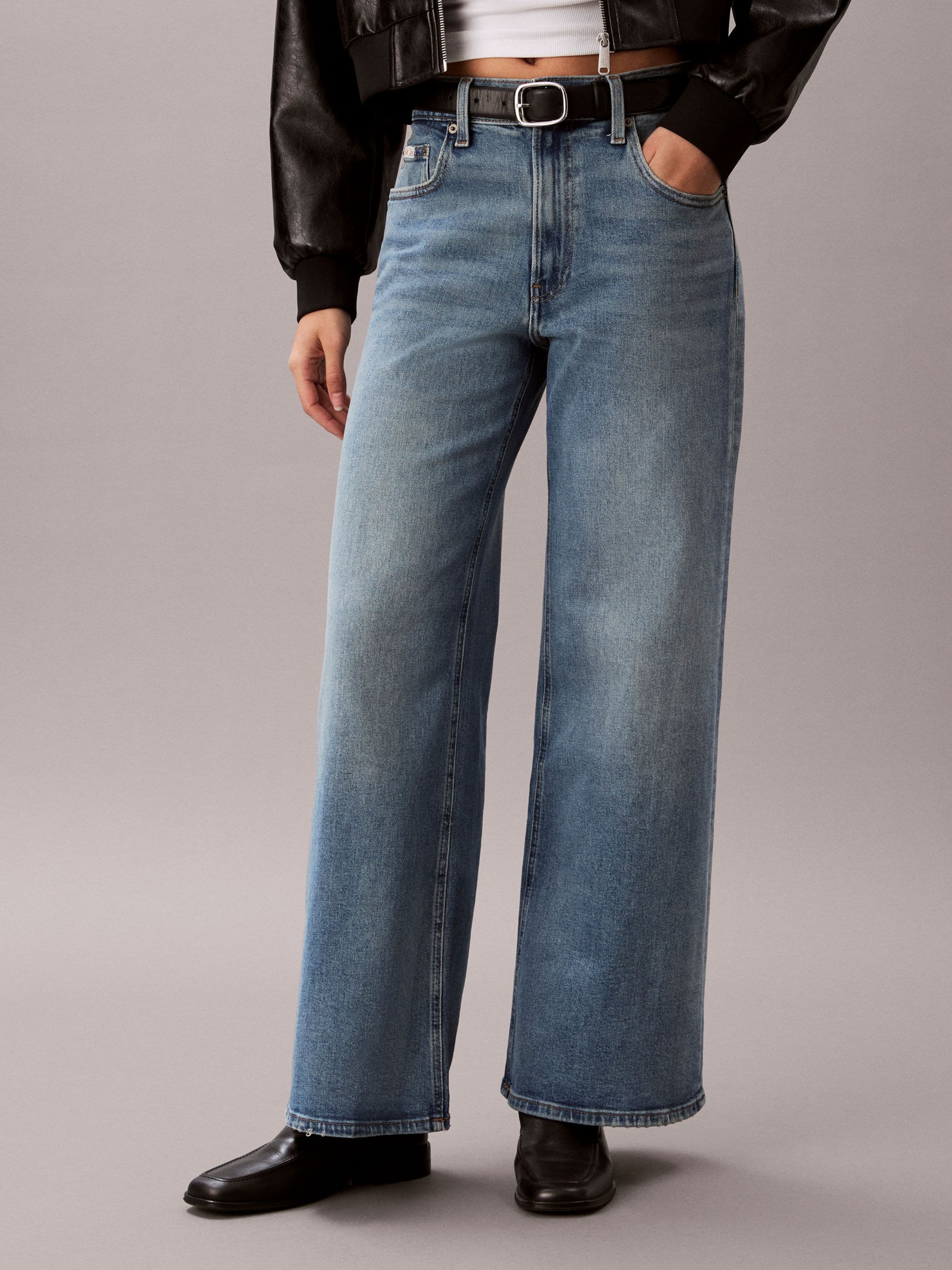Ultra High Wide Leg In Worn Dust