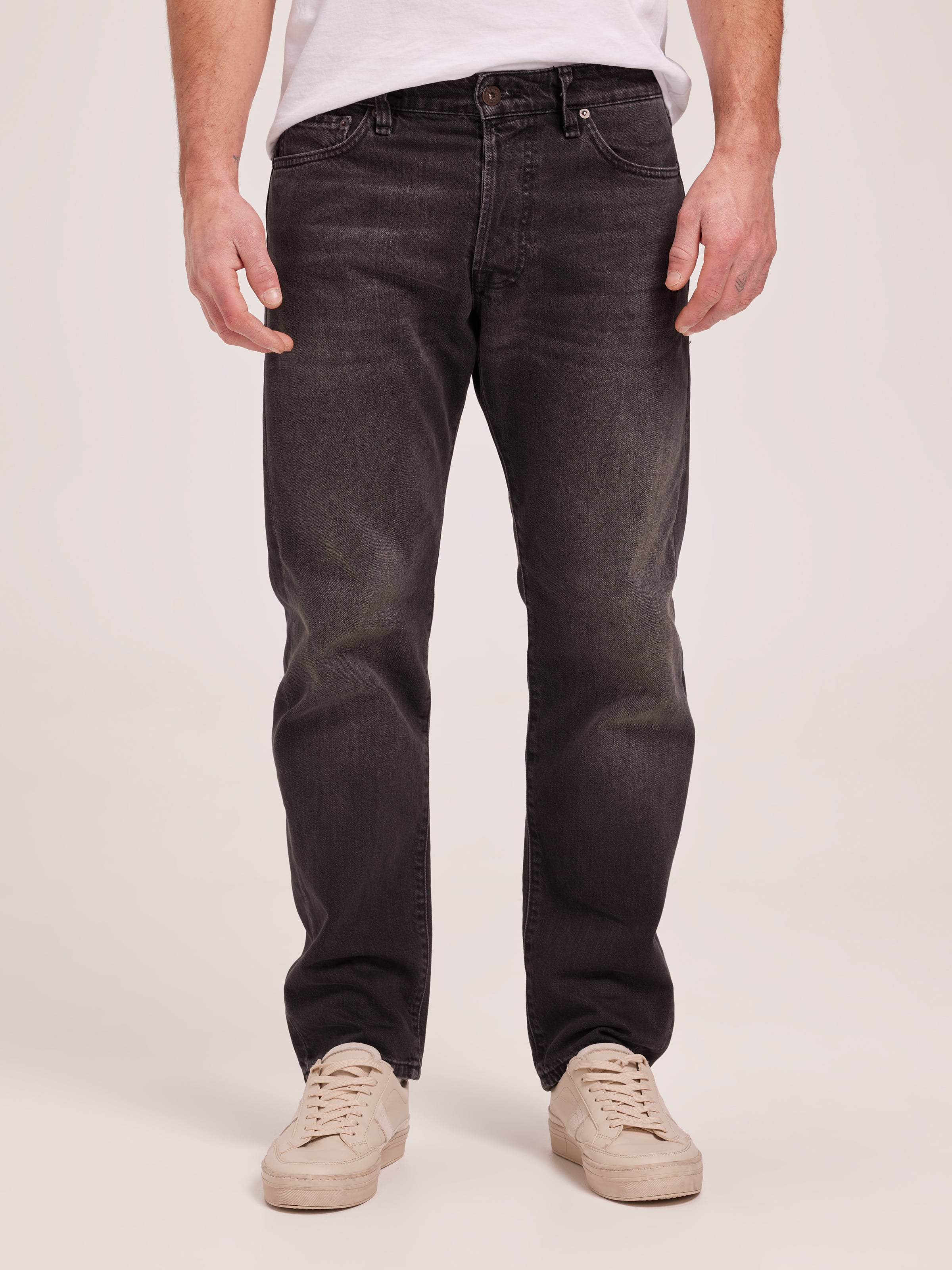 Chris Loose Fit Jean In Black Denim