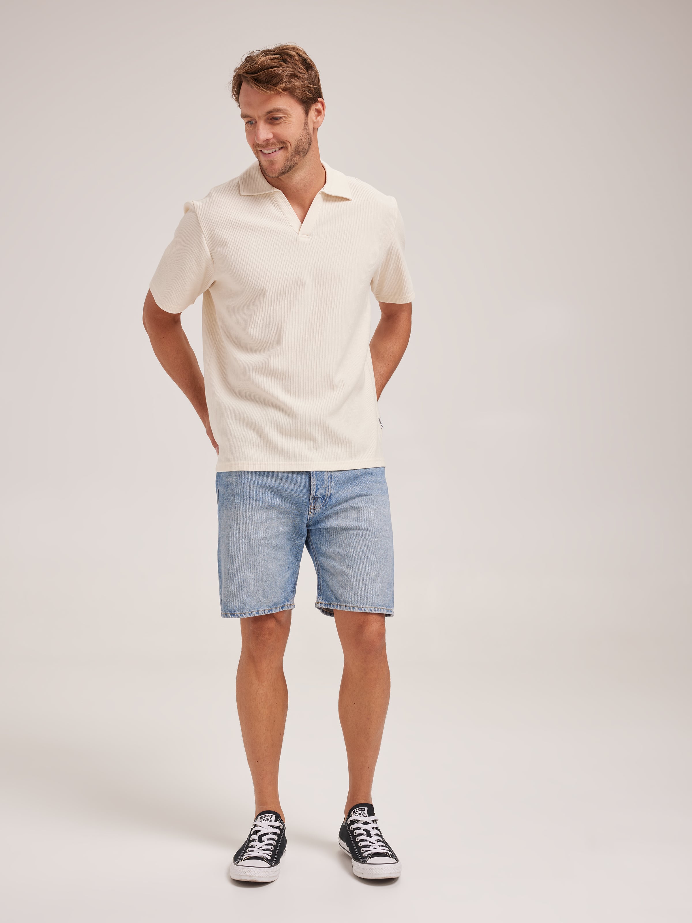 Chris Cooper Short In Light Blue Denim