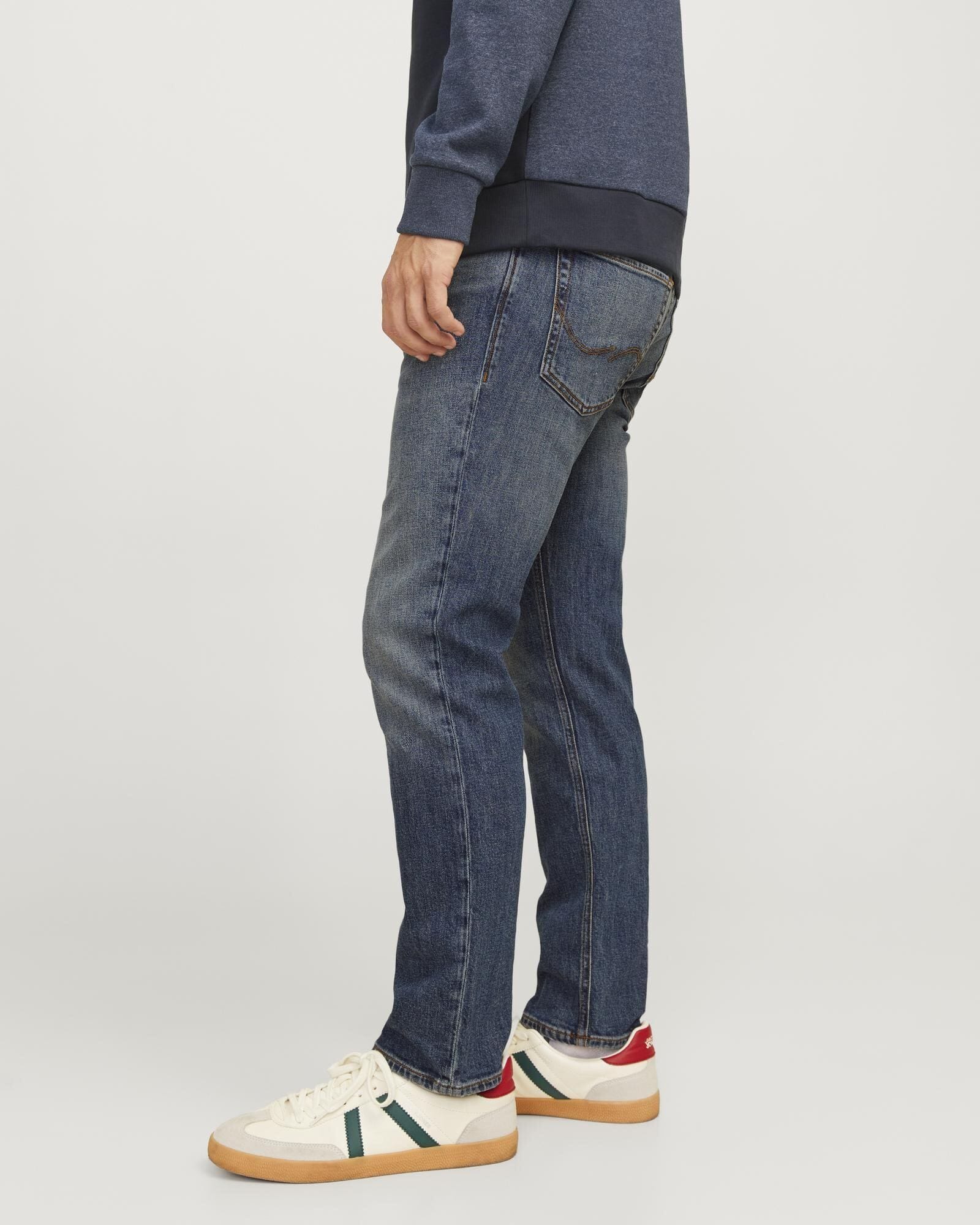 Clark Regular Straight Jean In 419 Blue