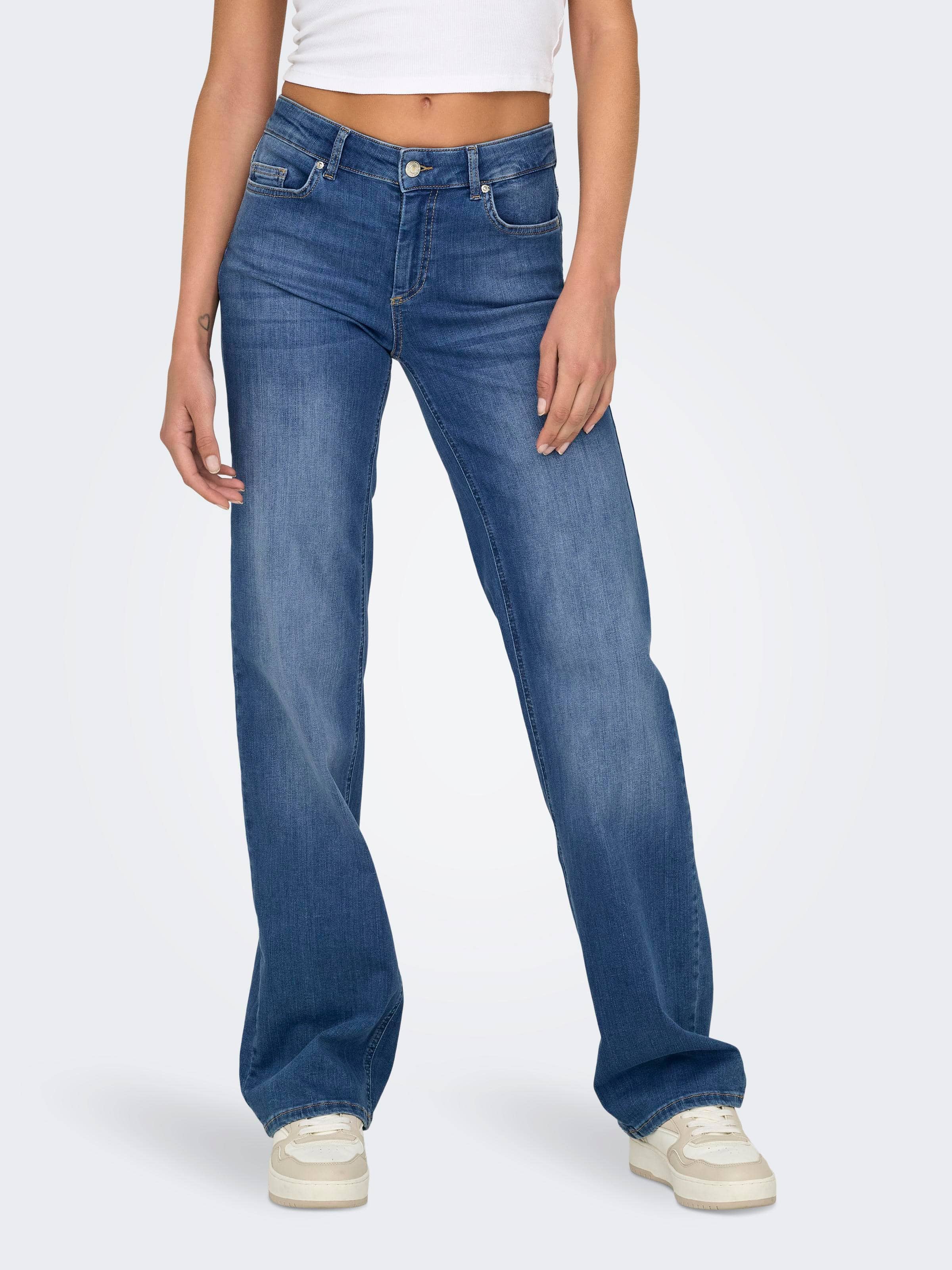 Blush Mid Straight Jean In Med Denim
