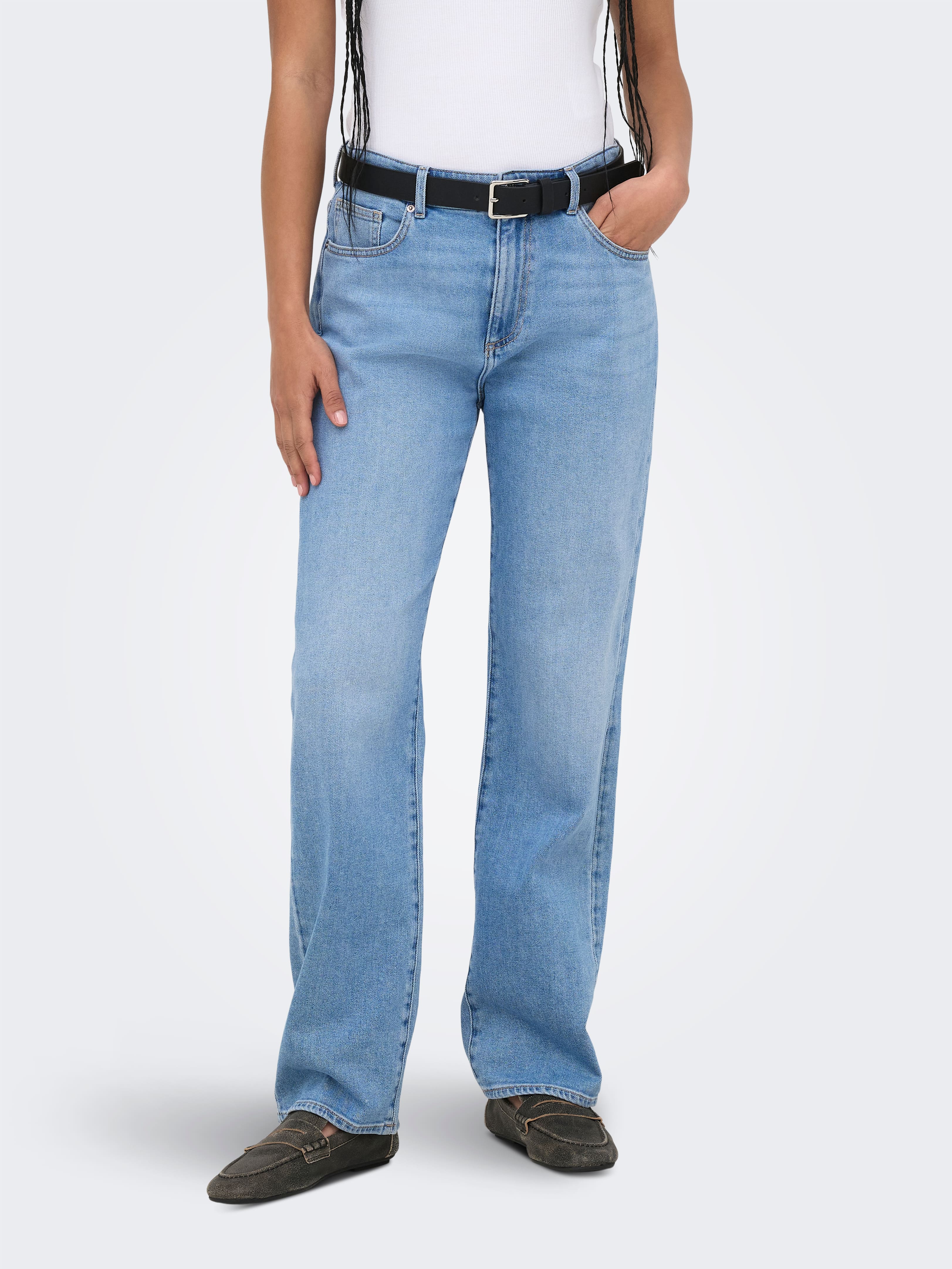 Kansas Mid Mom Ankle Jeans In Light Blue Denim