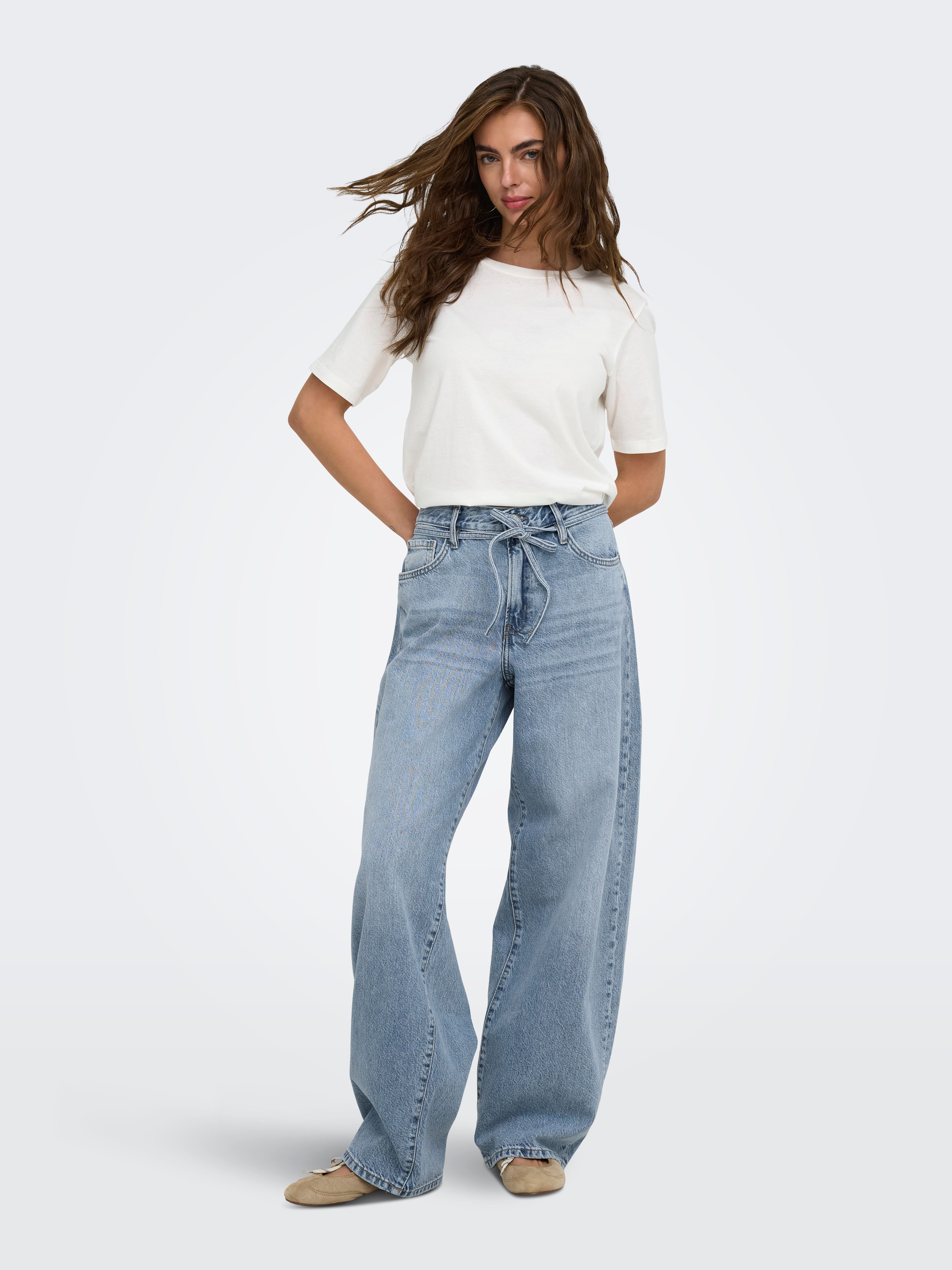 Gianna Mid Waist Straight Jean In Light Blue Denim