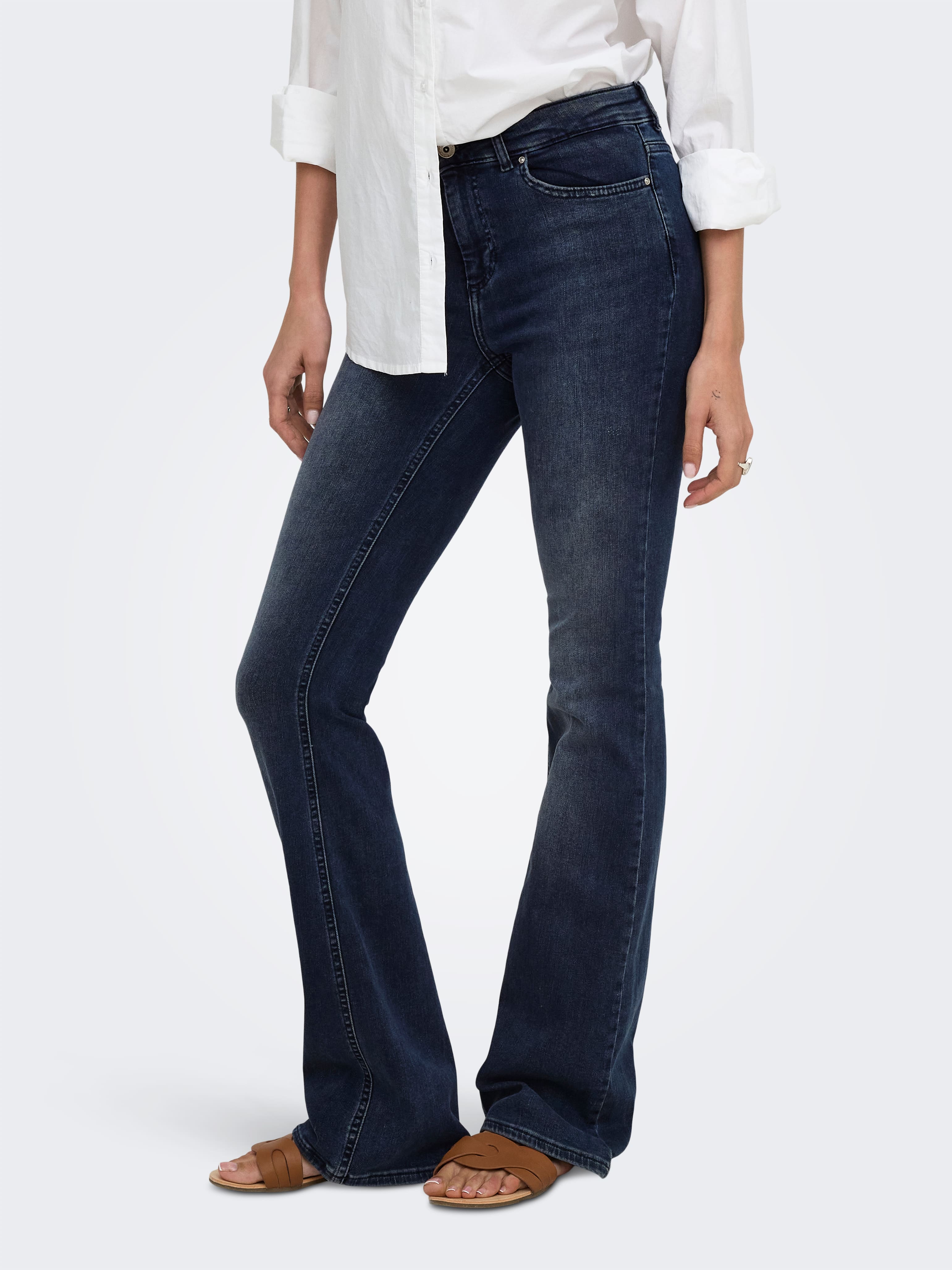 Blush Mid Flare Jean In Blue Black Denim