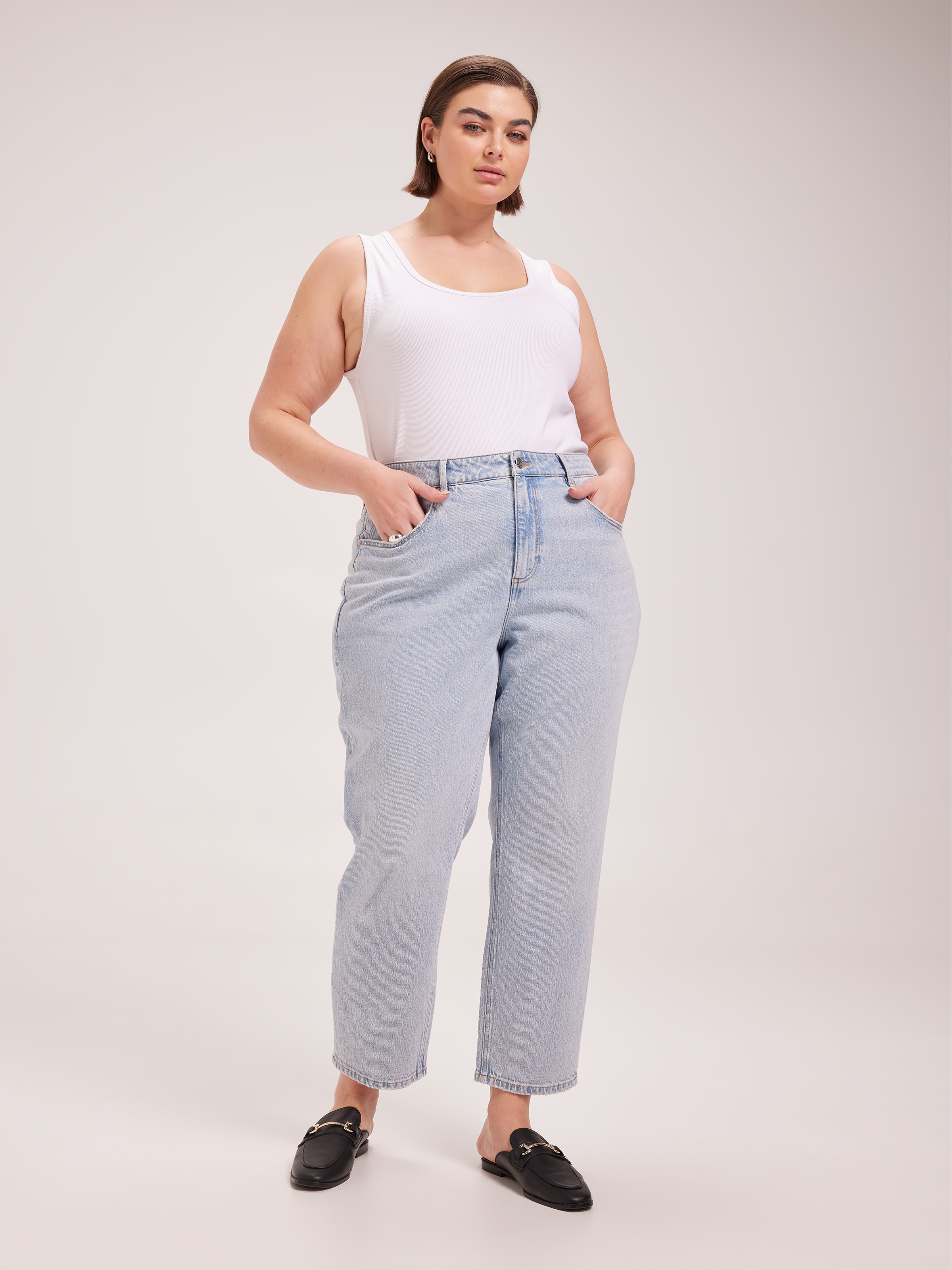 Curve Originals High Rise Cropped Straight Jean