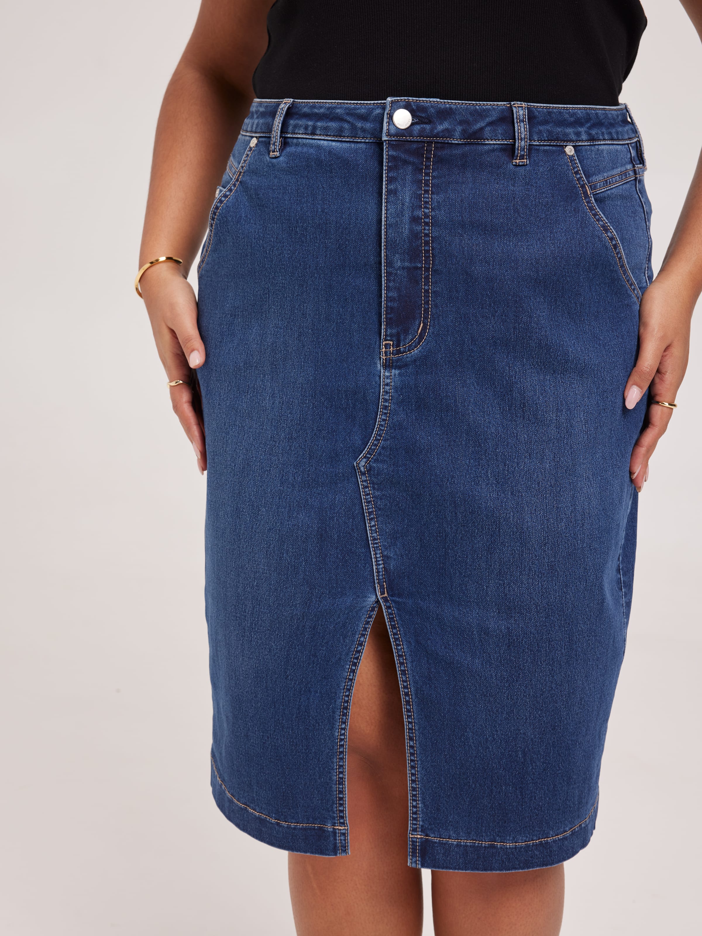 Curve Amaze Knee Length Skirt