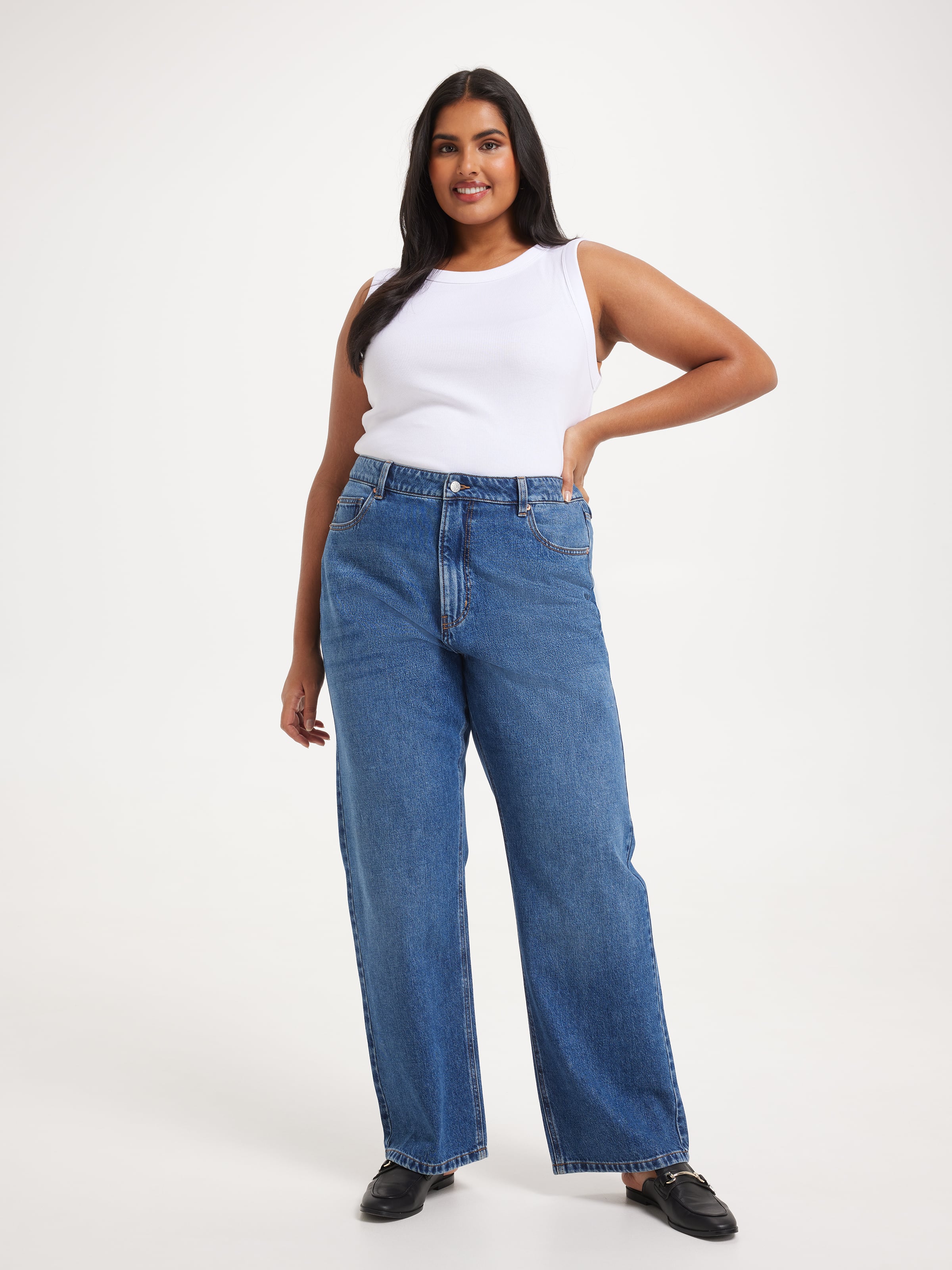 Curve Originals Jules Relaxed Straight Jean