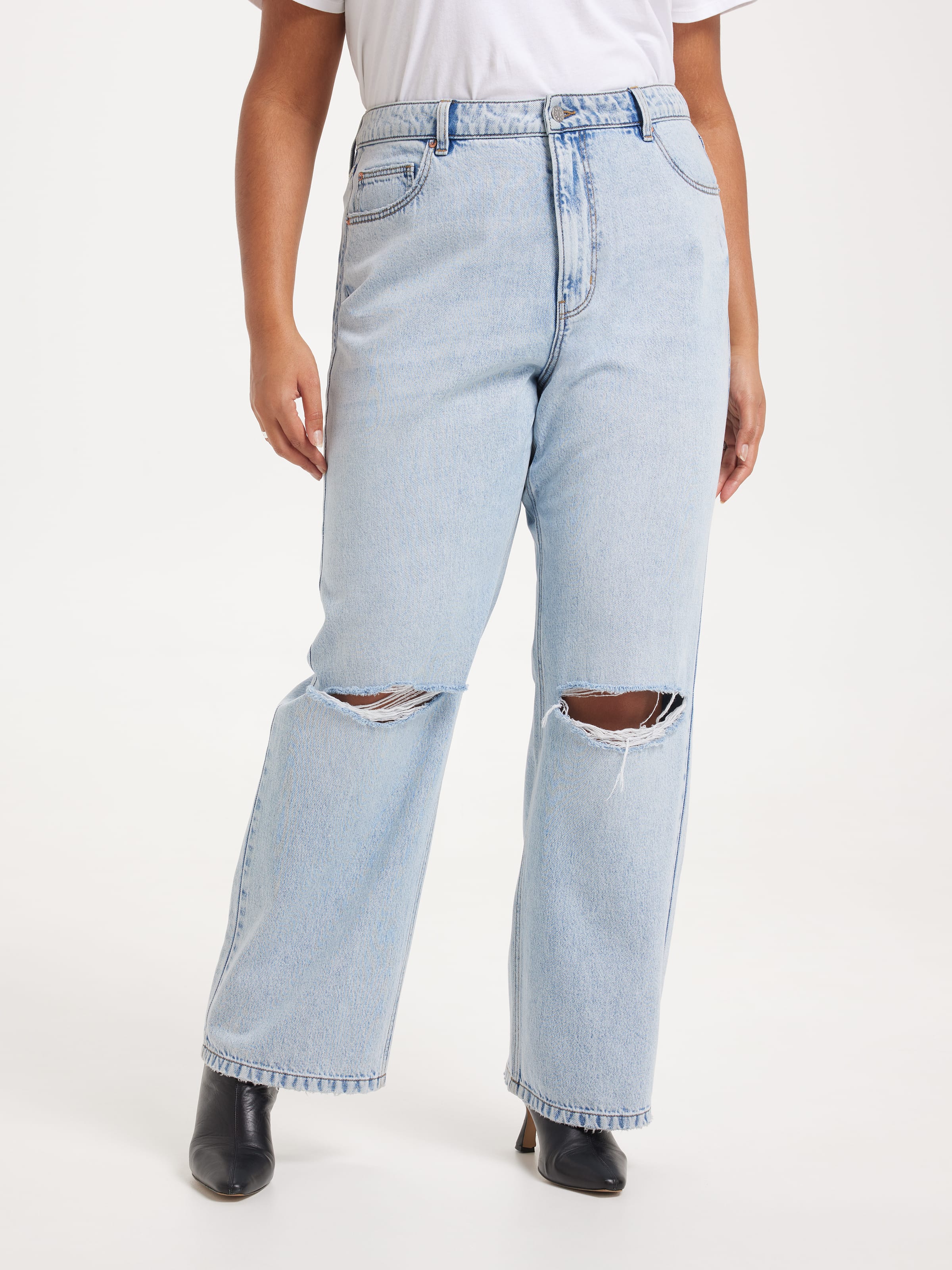 Curve Originals Jules Relaxed Straight Jean