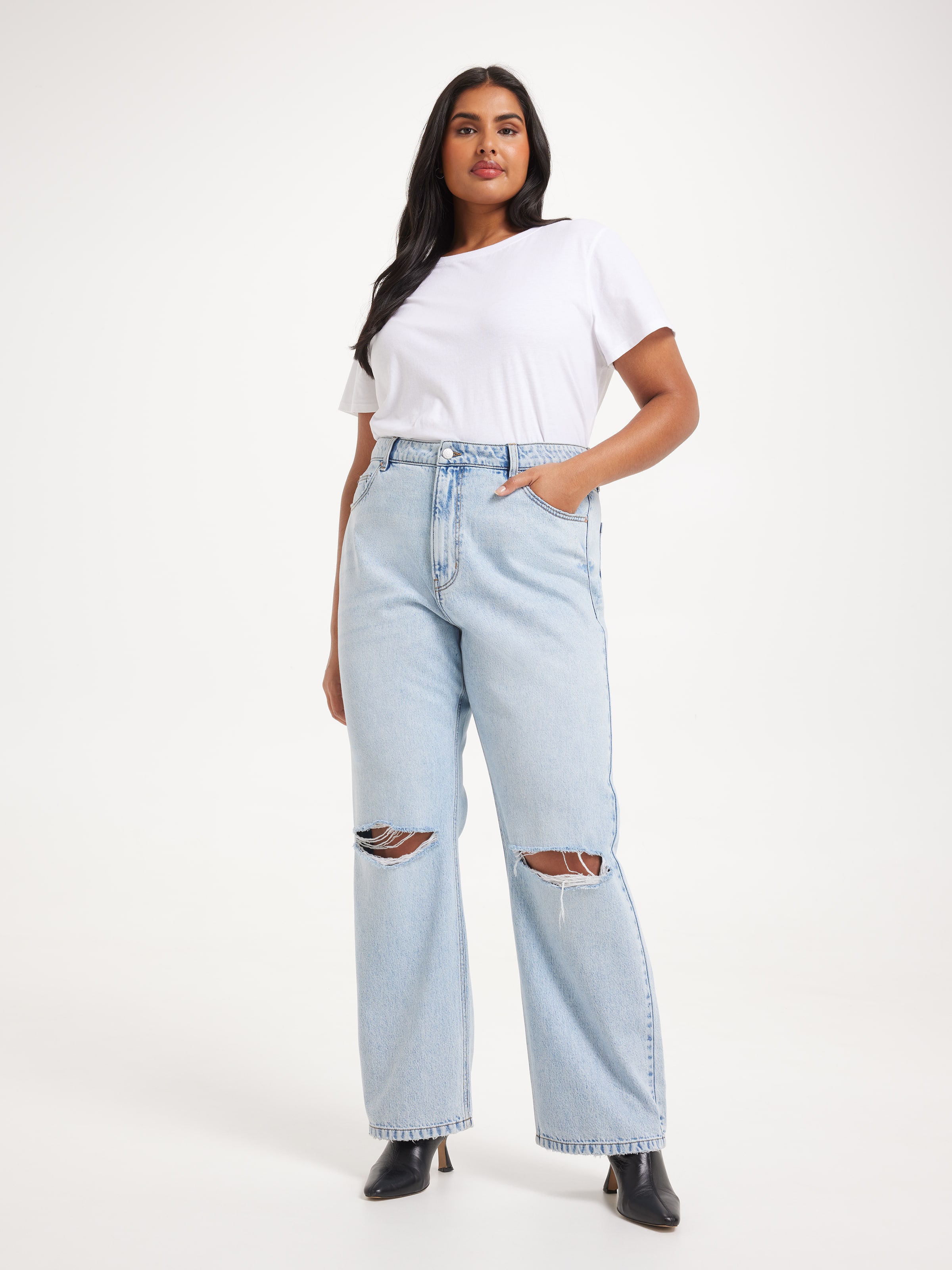 Curve Originals Jules Relaxed Straight Jean