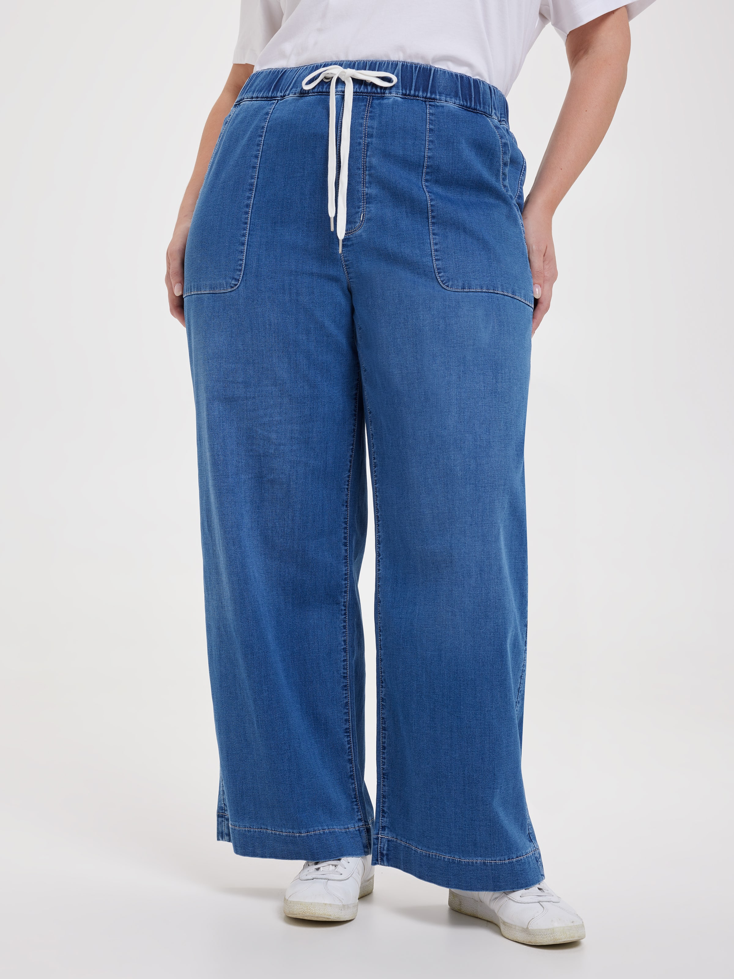 Curve Amaze Wide Jog Pant