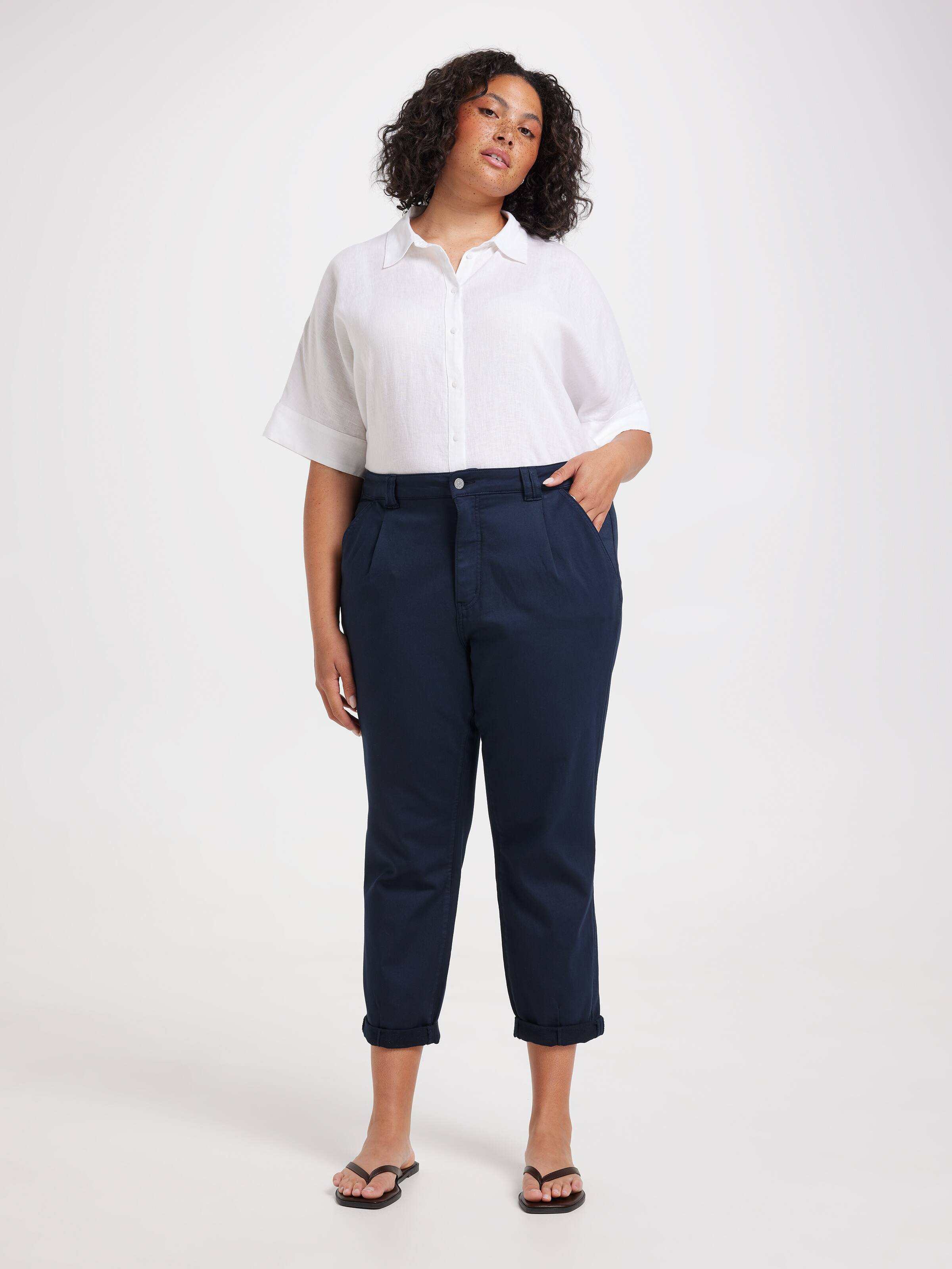 Curve Amaze Pleat Front Chino
