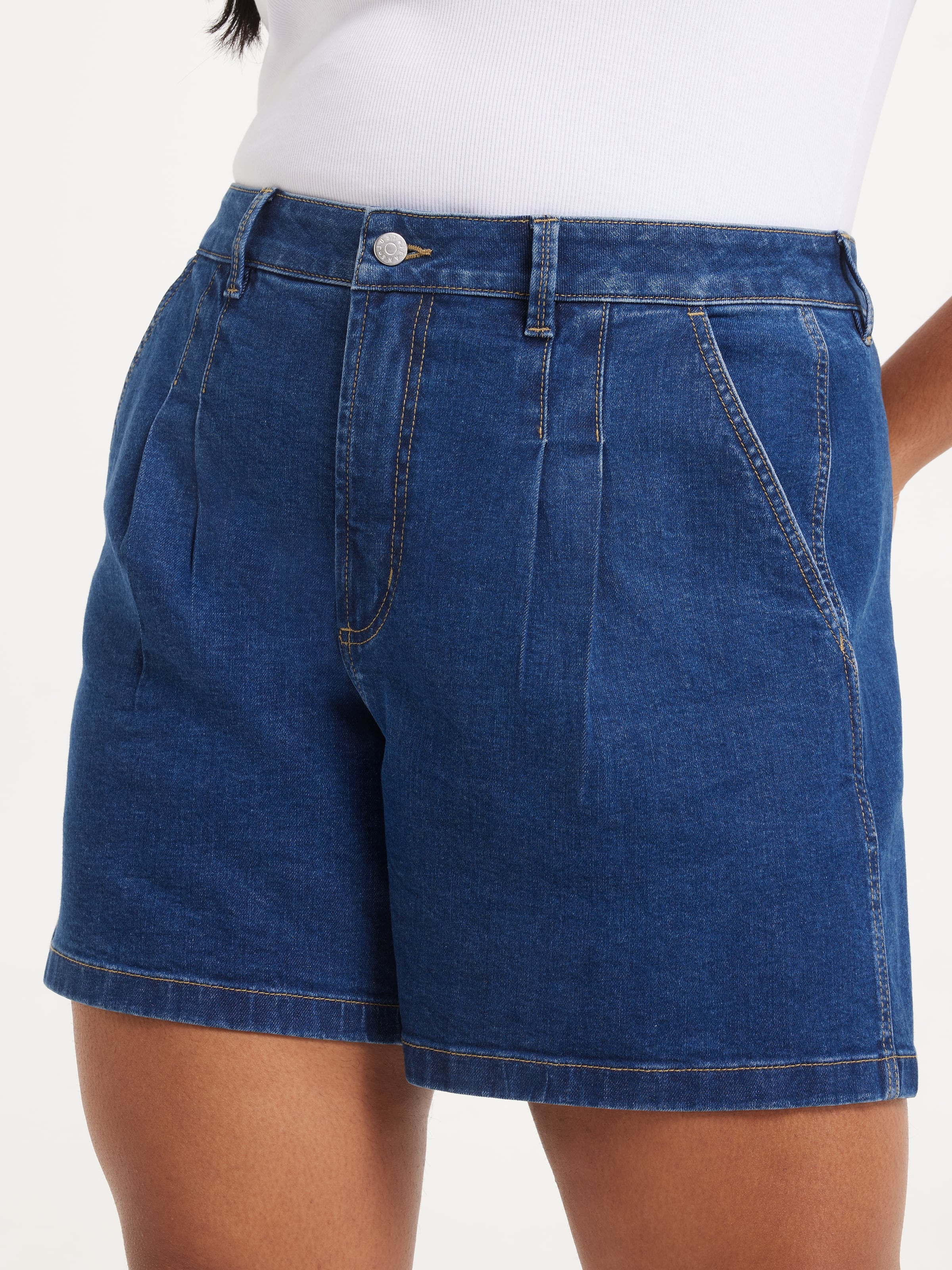 Curve Originals High Rise Pleat Front Short