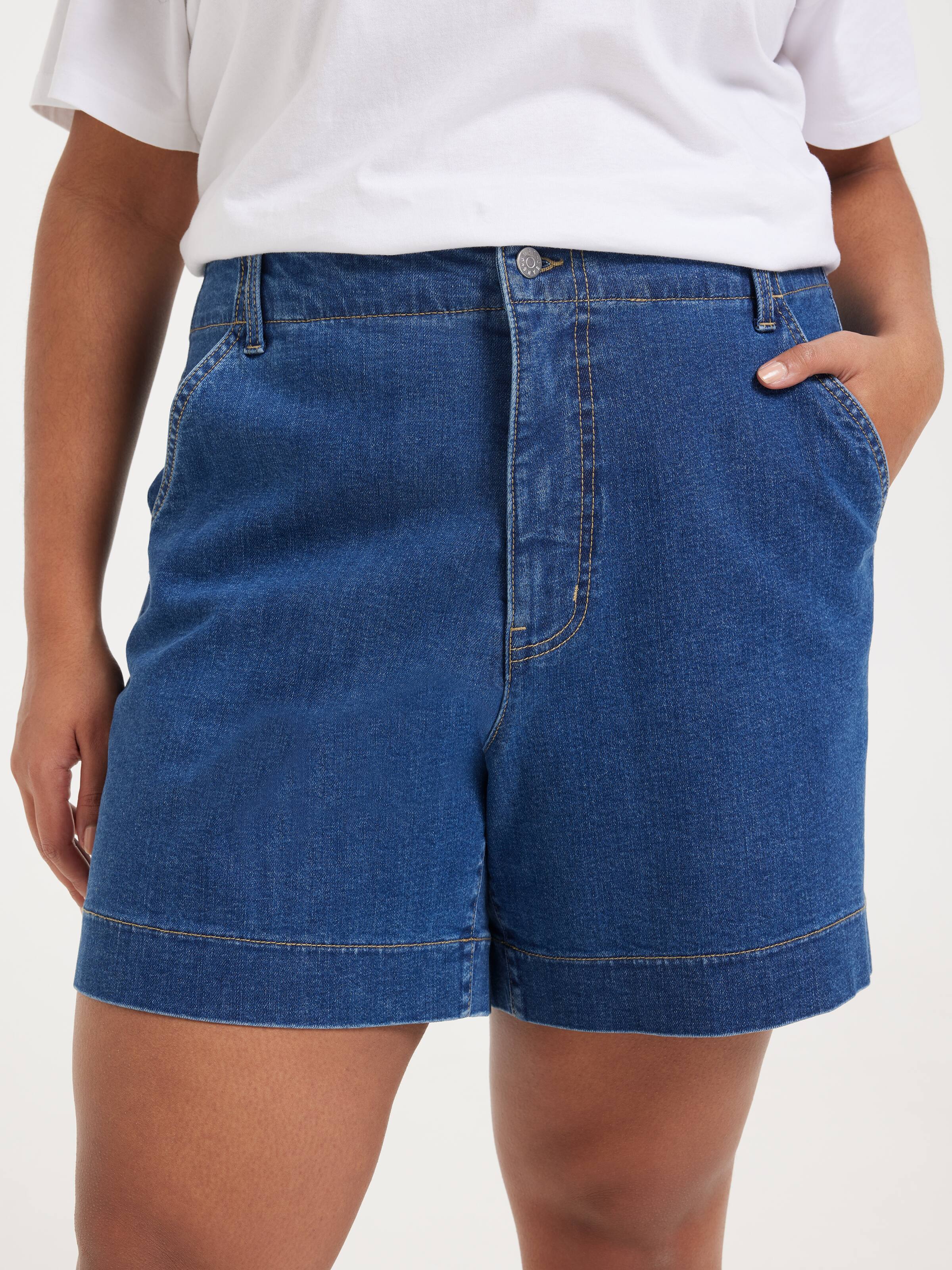Curve Originals Tailord Bermuda Shorts