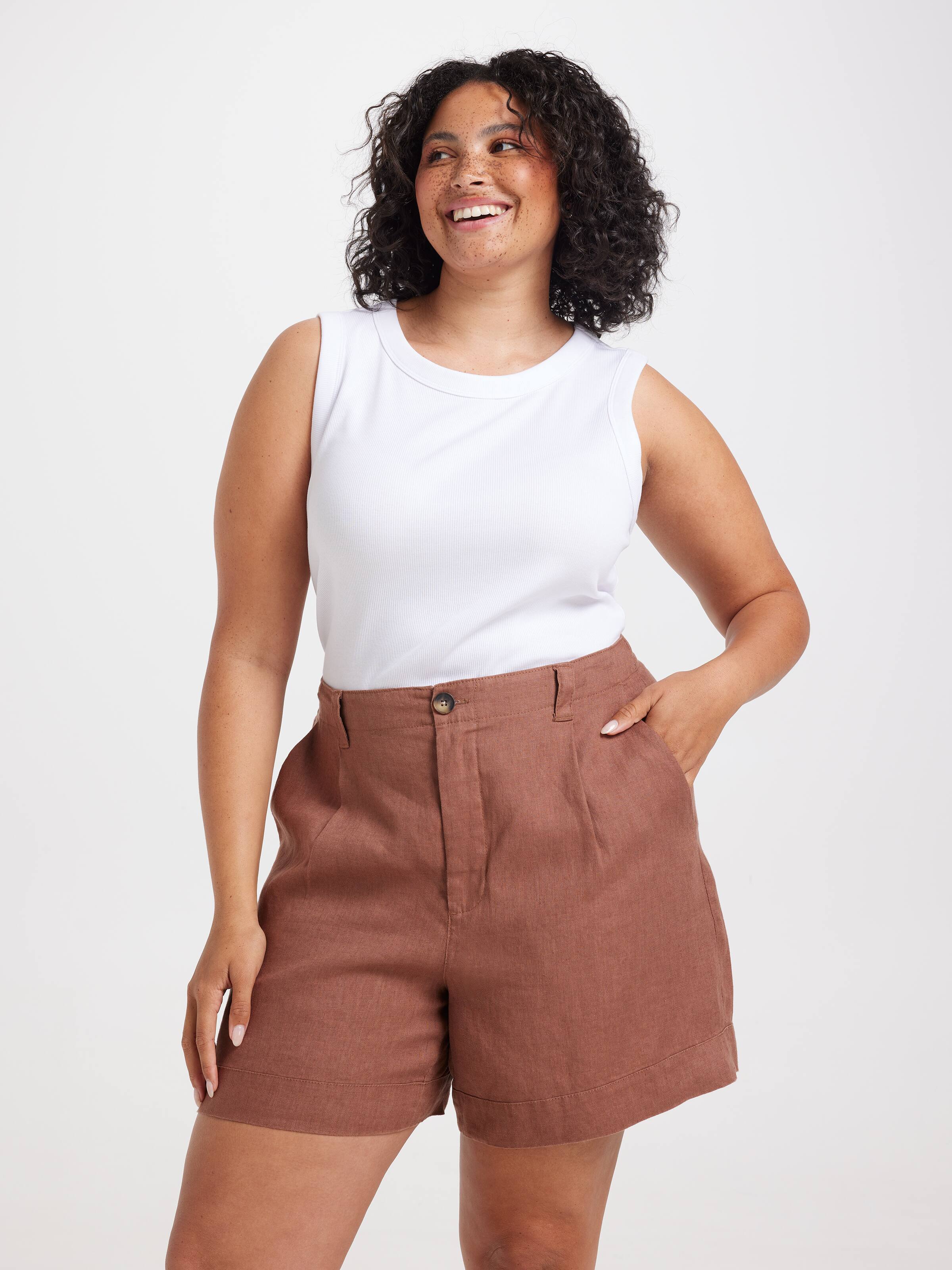 Curve Linen Double Pleat Front Short