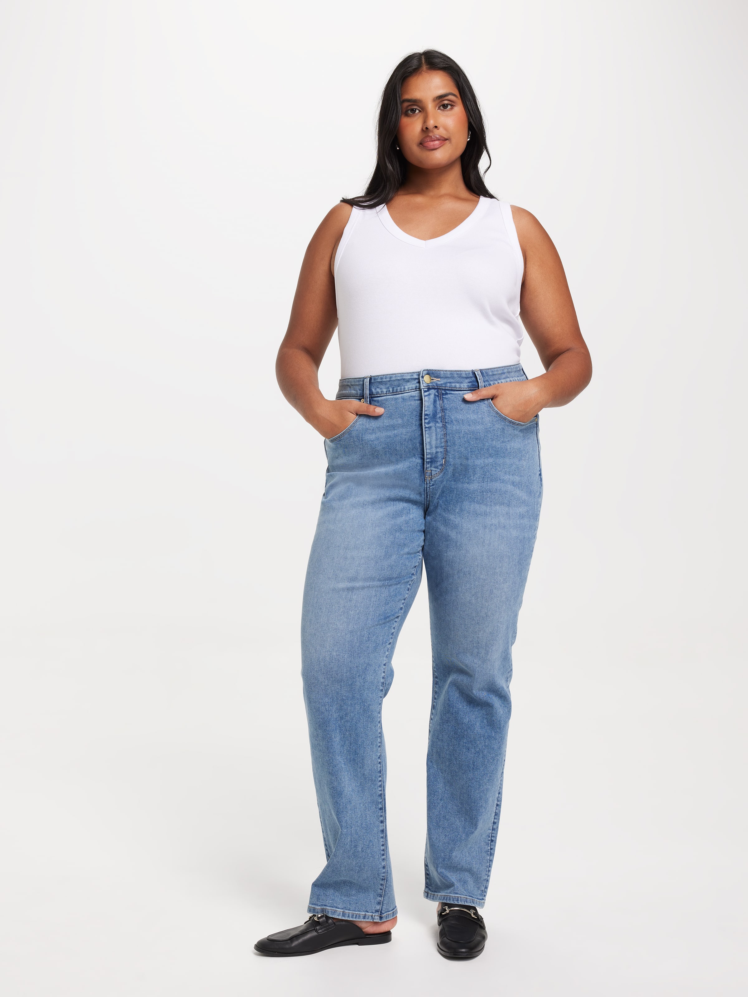 Curve Reformed High Rise Straight Jean