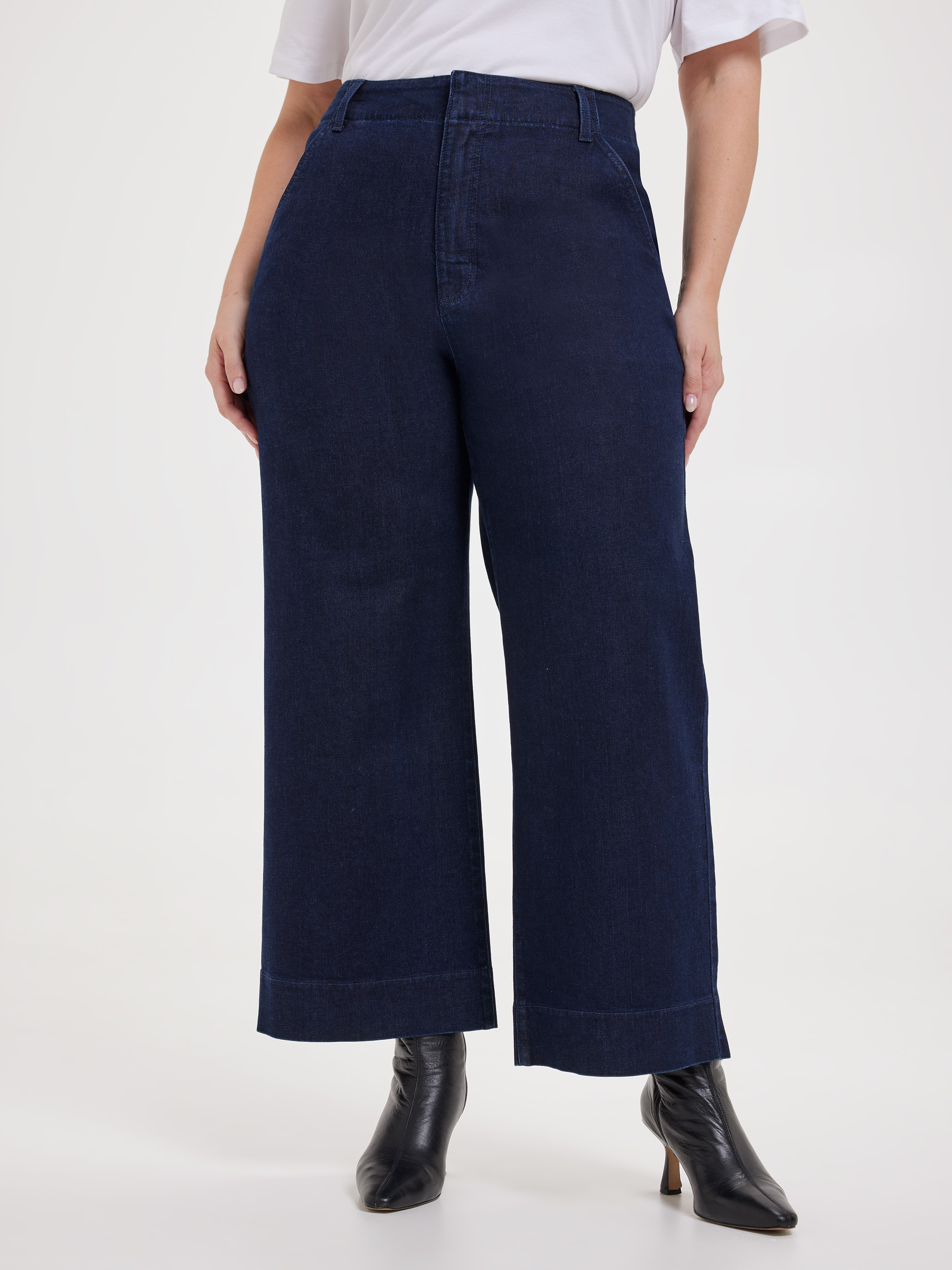Curve Originals Tailored Wide Leg Jean